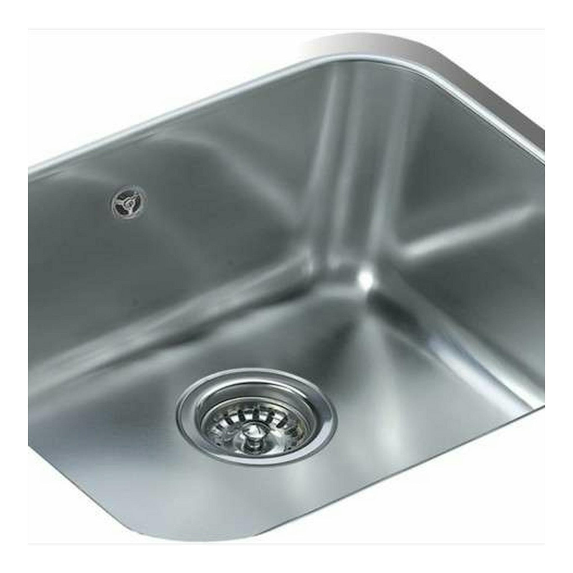 Fregadero Teka BE 50.40 PLUS de acero inoxidable, vista parcial superior de una cubeta cuadrada con desagüe.