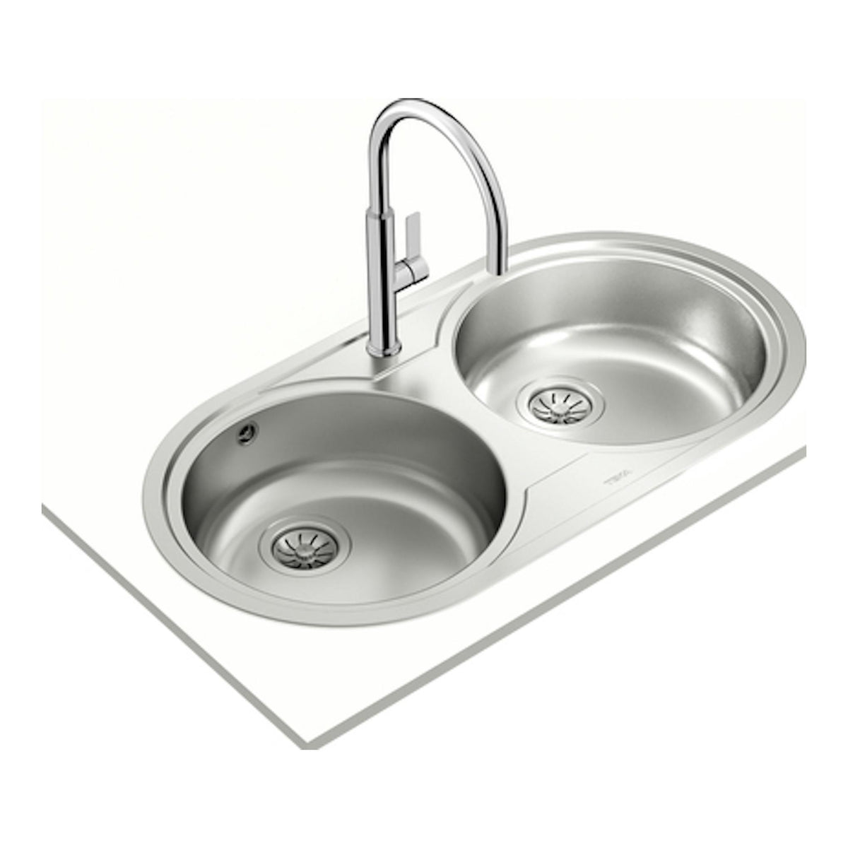 Teka Duetta 2C: fregadero de acero inoxidable, vista superior en ángulo, con dos cubetas y grifo.