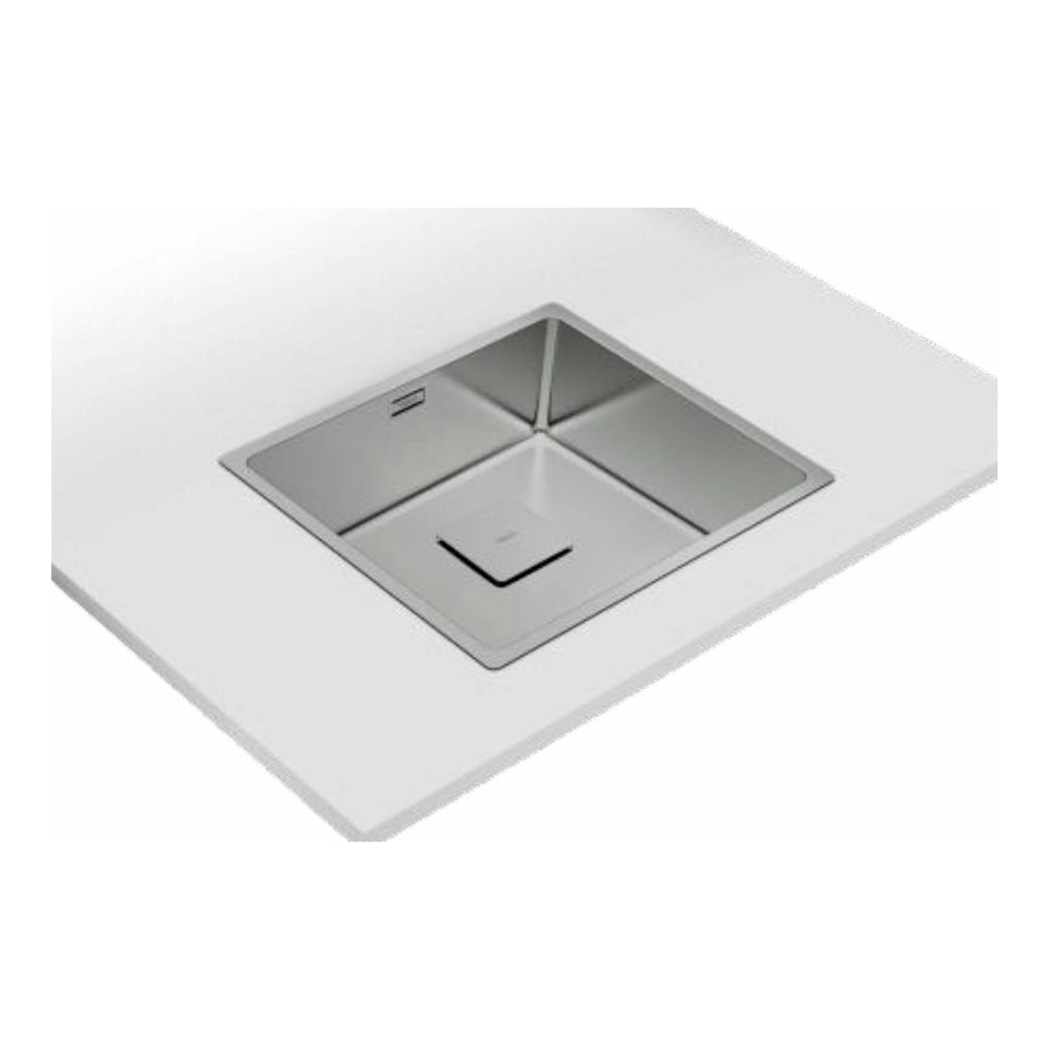 Fregadero Teka FlexLinea RS15 45.40 de acero inoxidable, vista superior en ángulo sobre encimera blanca.