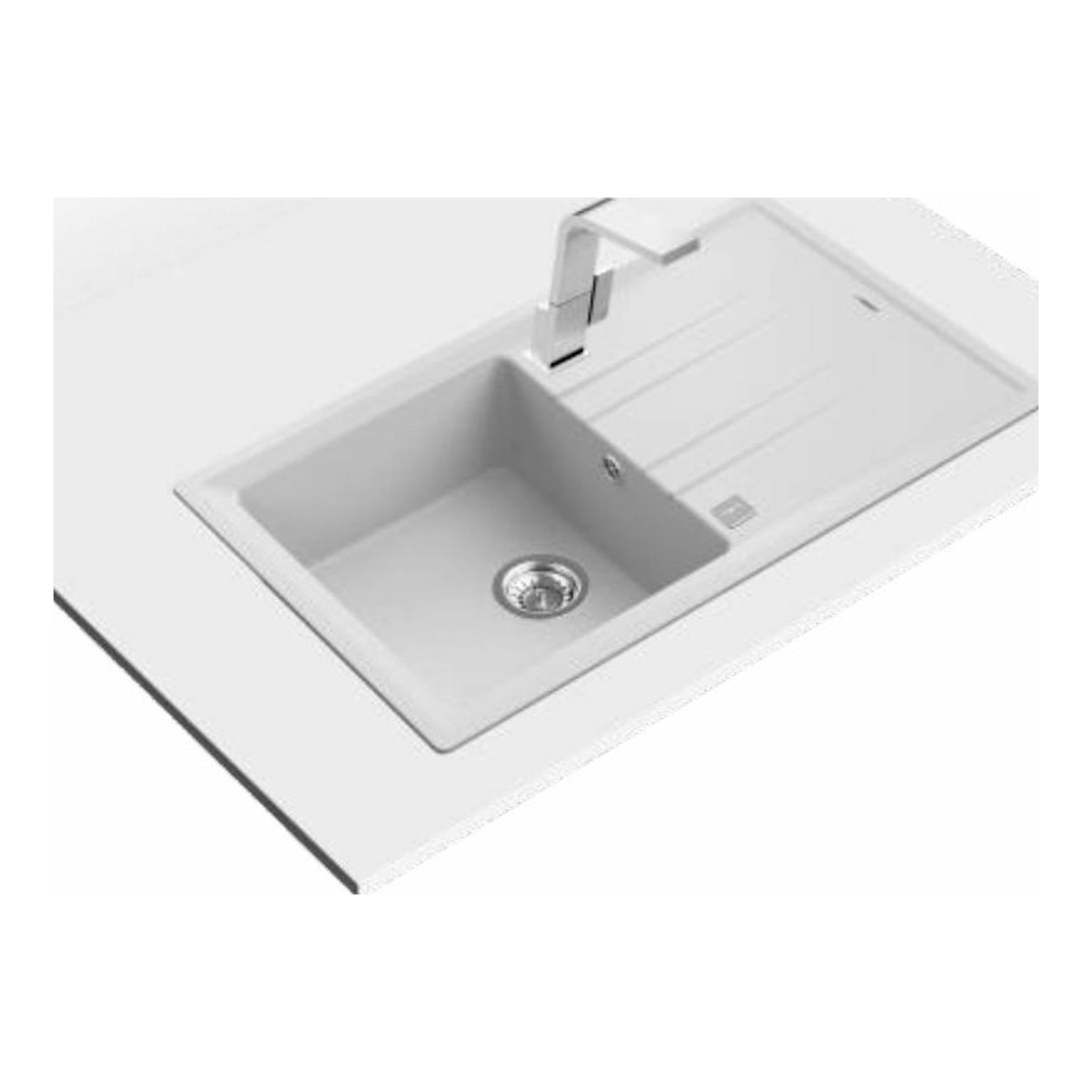 Fregadero Teka STONE 50 B-TG blanco, vista inclinada desde arriba, una cuba con escurridor y grifo.