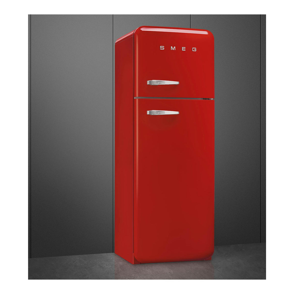 Frigorífico Smeg FAB30RRD6 rojo, de dos puertas, vista frontal.