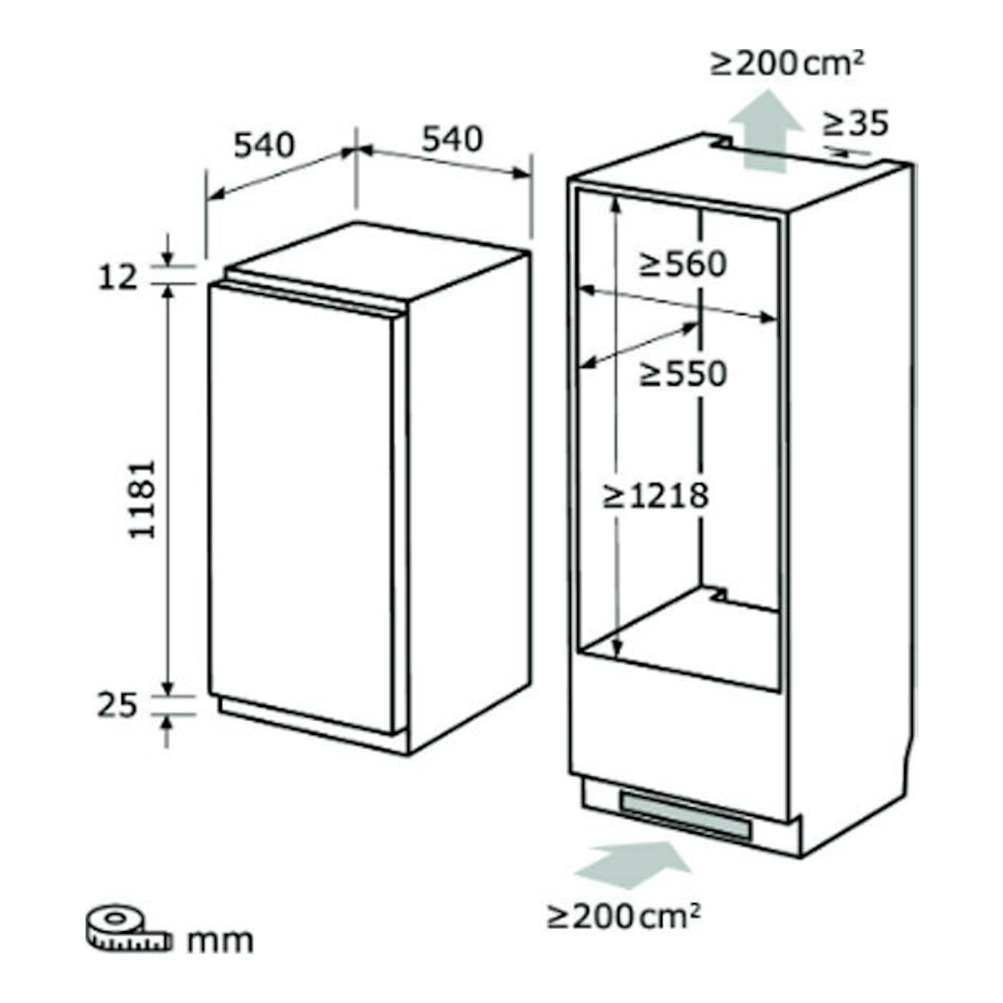 Esquema técnico de frigorífico integrable Exquisit EKS 201-4-E-040E con medidas y ventilación.