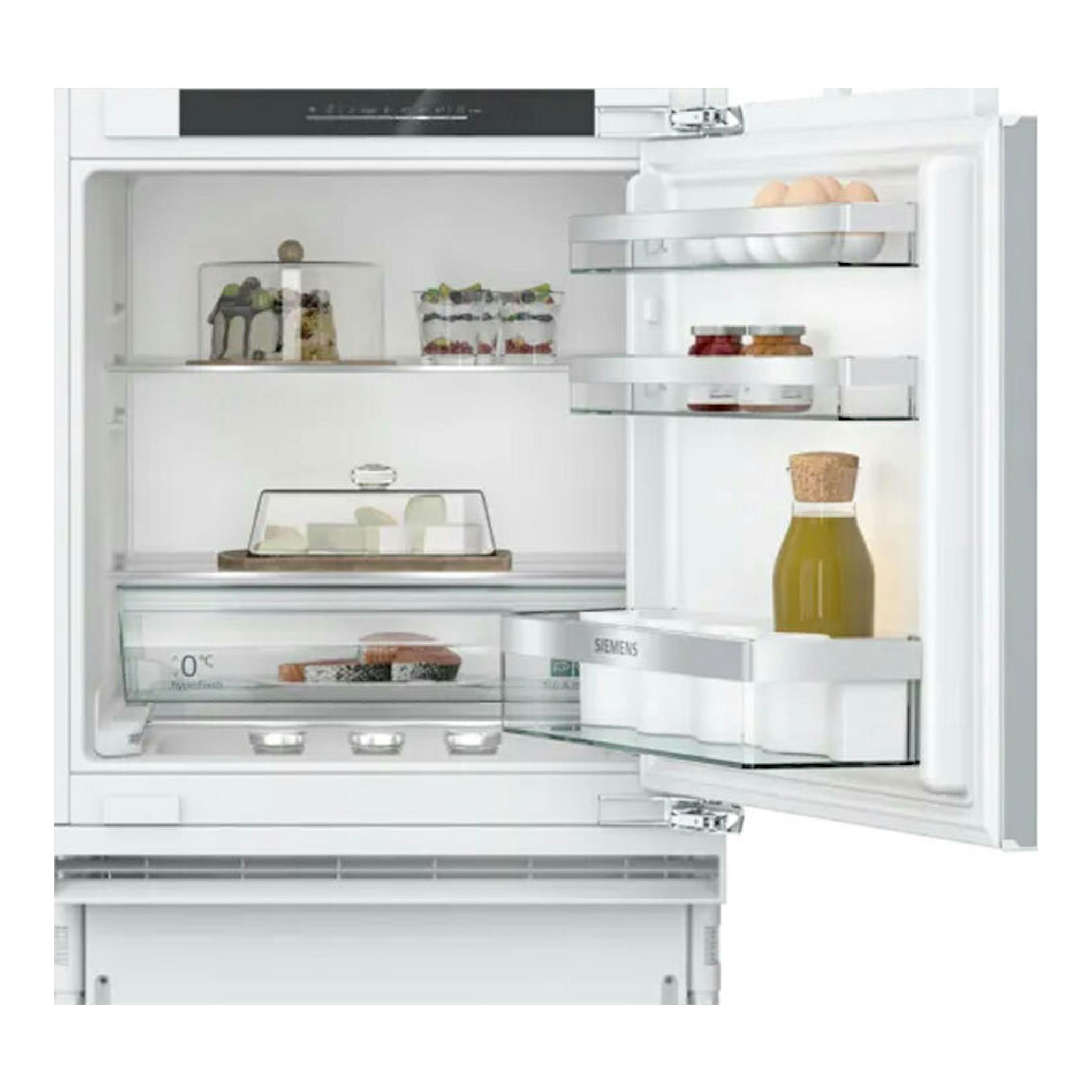 Frigorífico integrable Siemens KU21RADE0 en vista frontal, con la puerta abierta y interior blanco.
