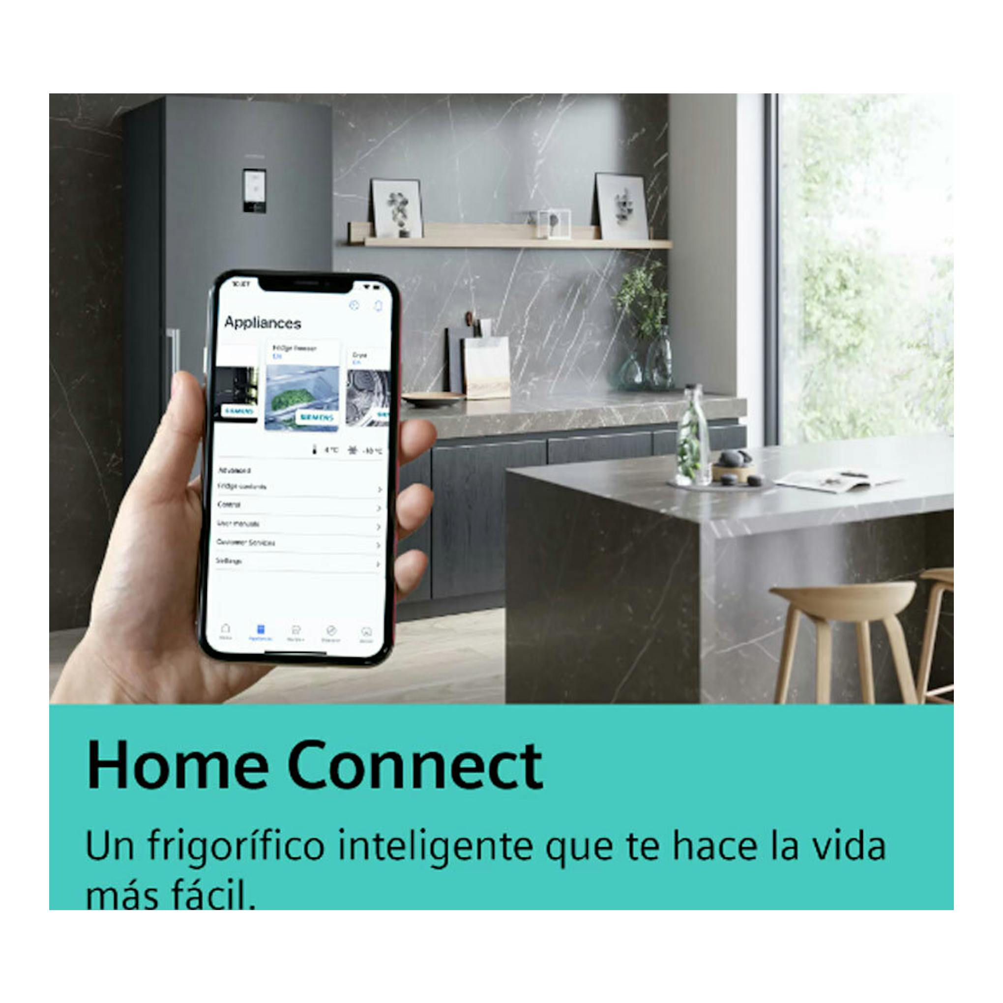 Frigorífico integrable Siemens KU21RADE0 negro en cocina moderna, con móvil mostrando Home Connect.