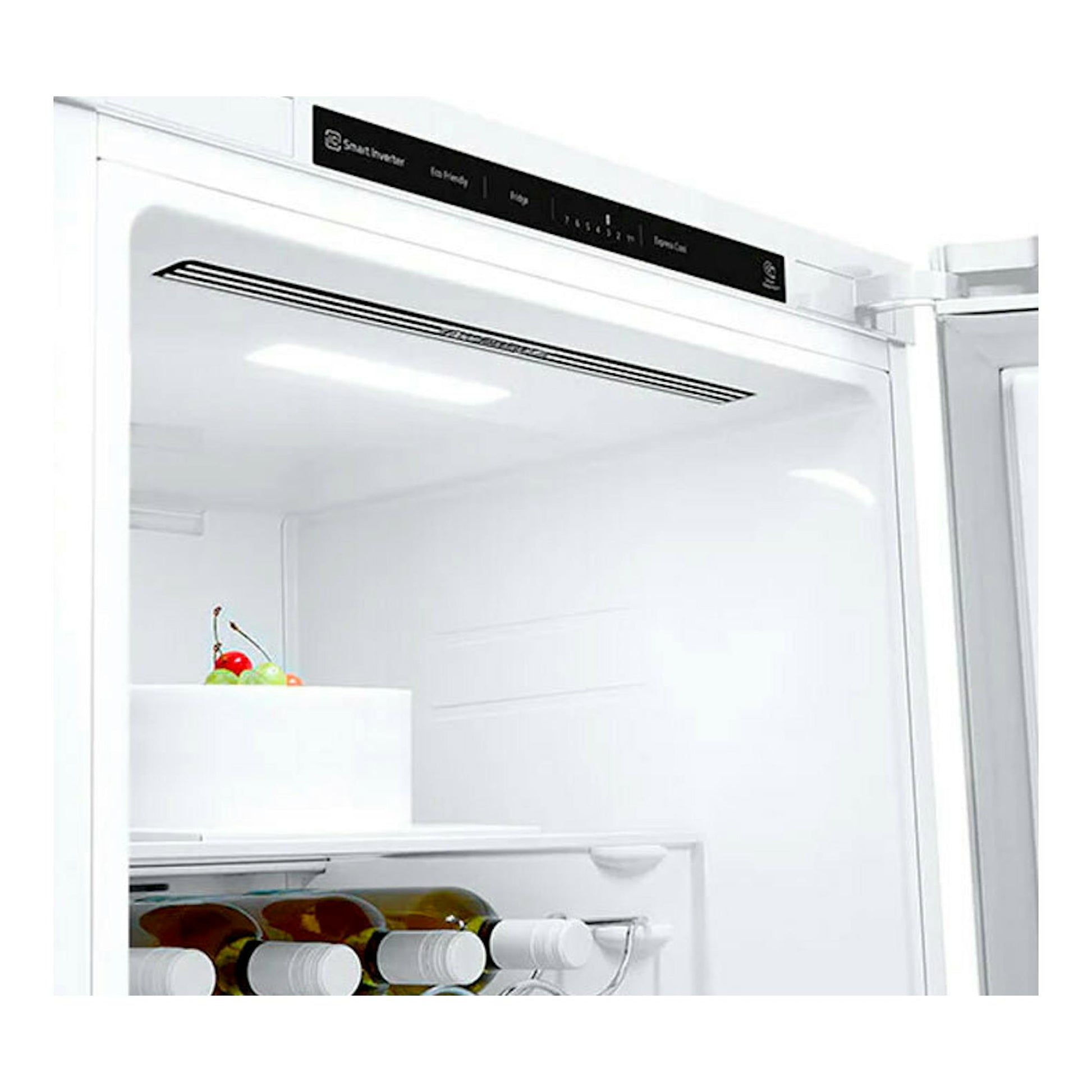 Frigorífico LG GLT51SWGSZ blanco, vista interior con una puerta abierta y estantes vacíos.