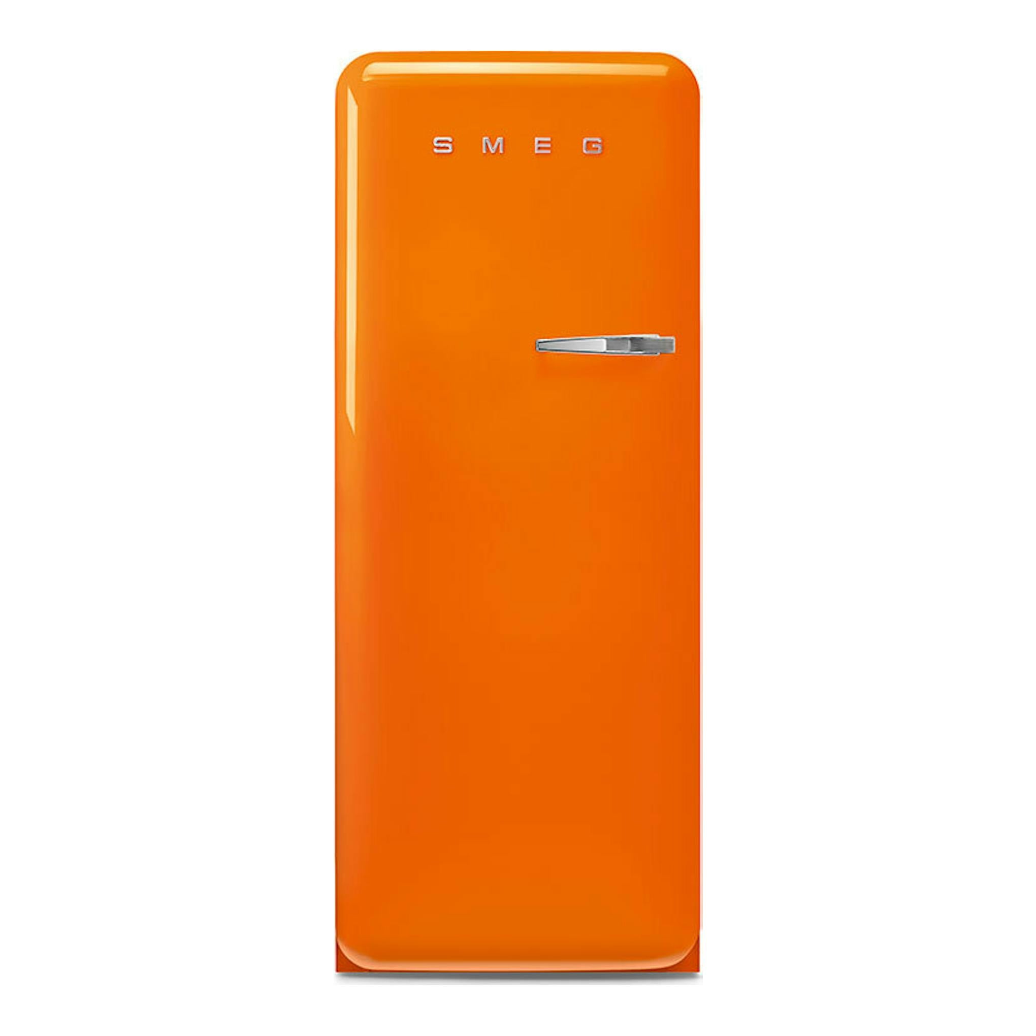 Frigorífico Smeg FAB28LOR6 naranja, vista frontal, con una puerta y tirador metálico.