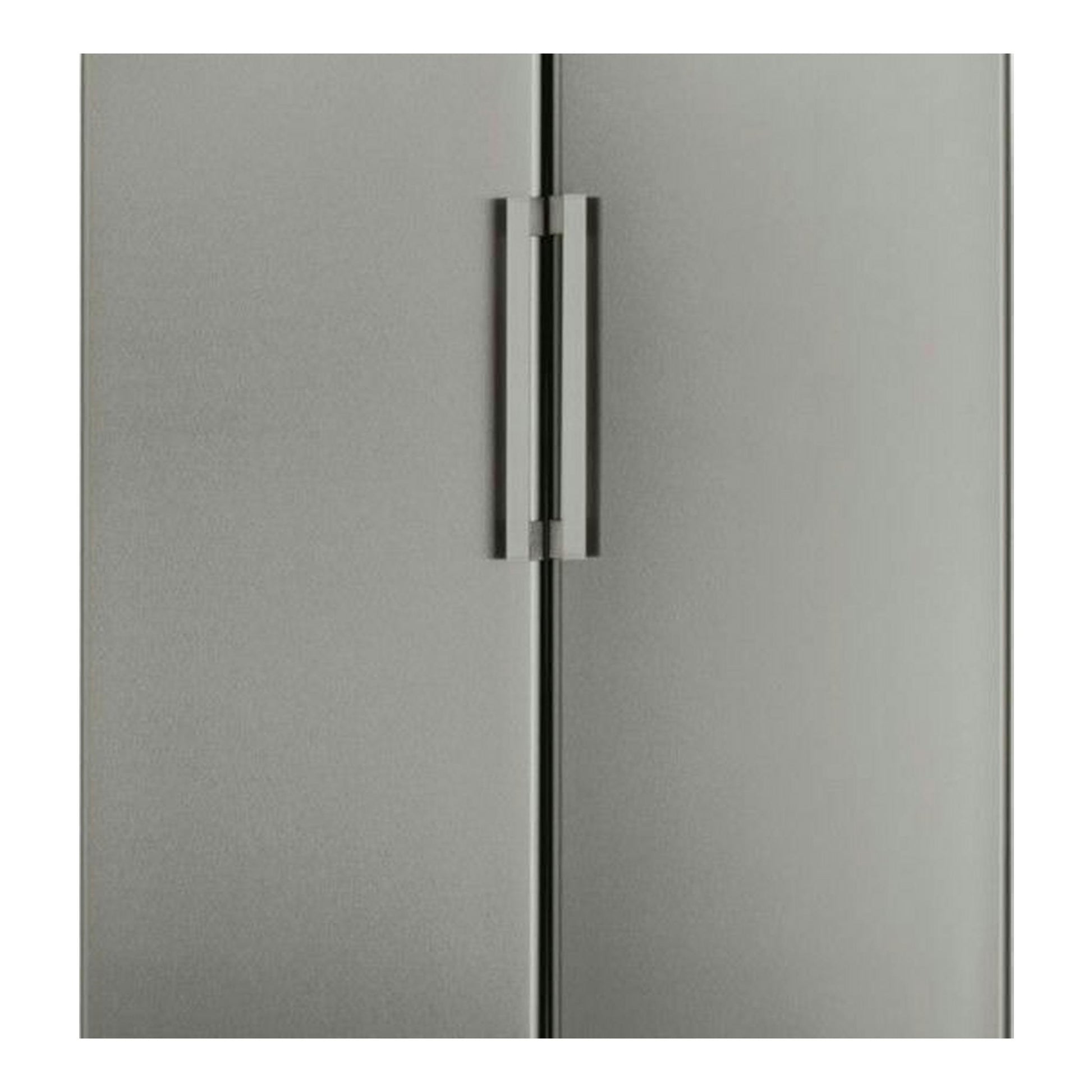 Frigorífico Whirlpool SW8AM2YXR2 inox, vista frontal de una puerta con tirador central.