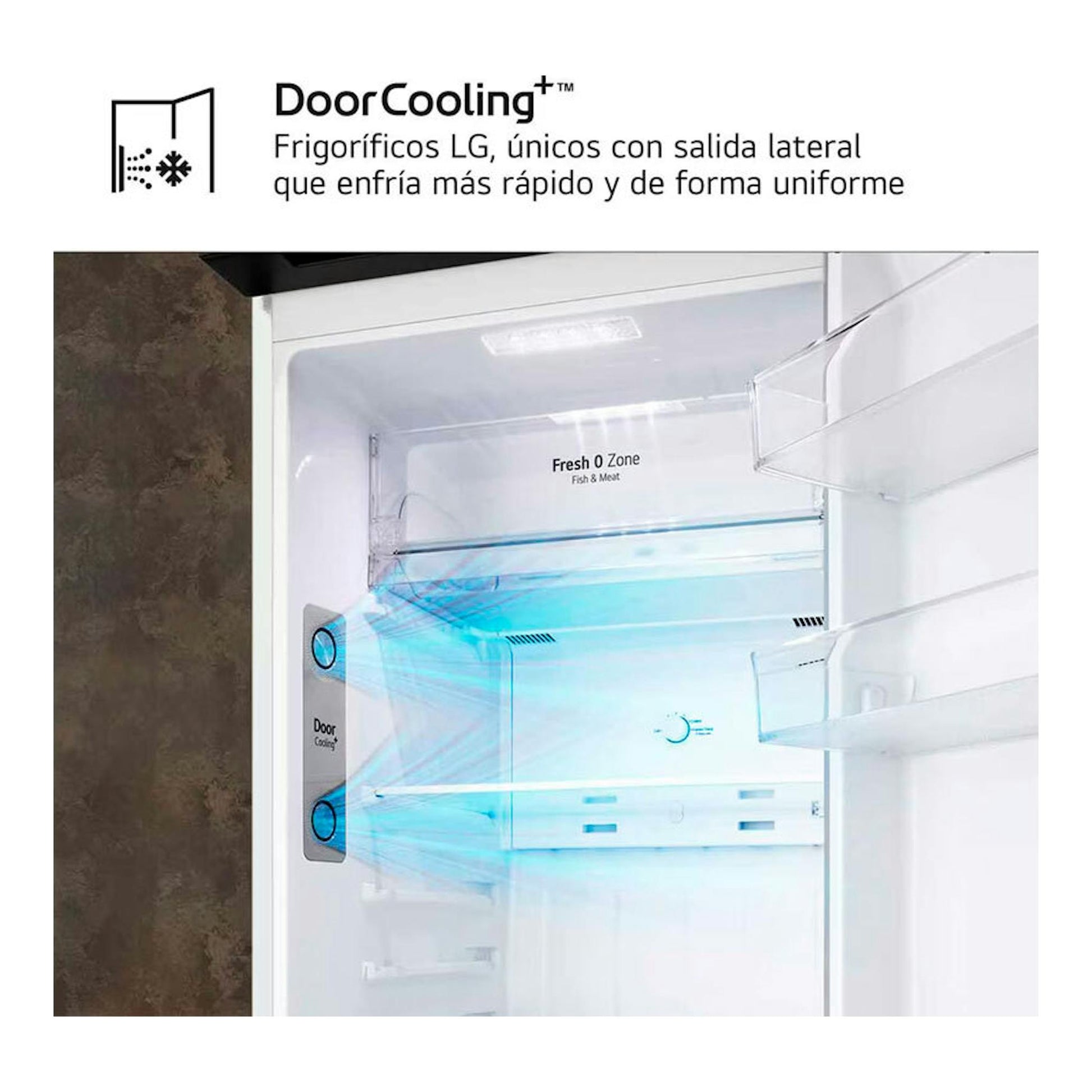 Interior de frigorífico LG blanco con DoorCooling+, mostrando flujo de aire azul hacia los estantes.