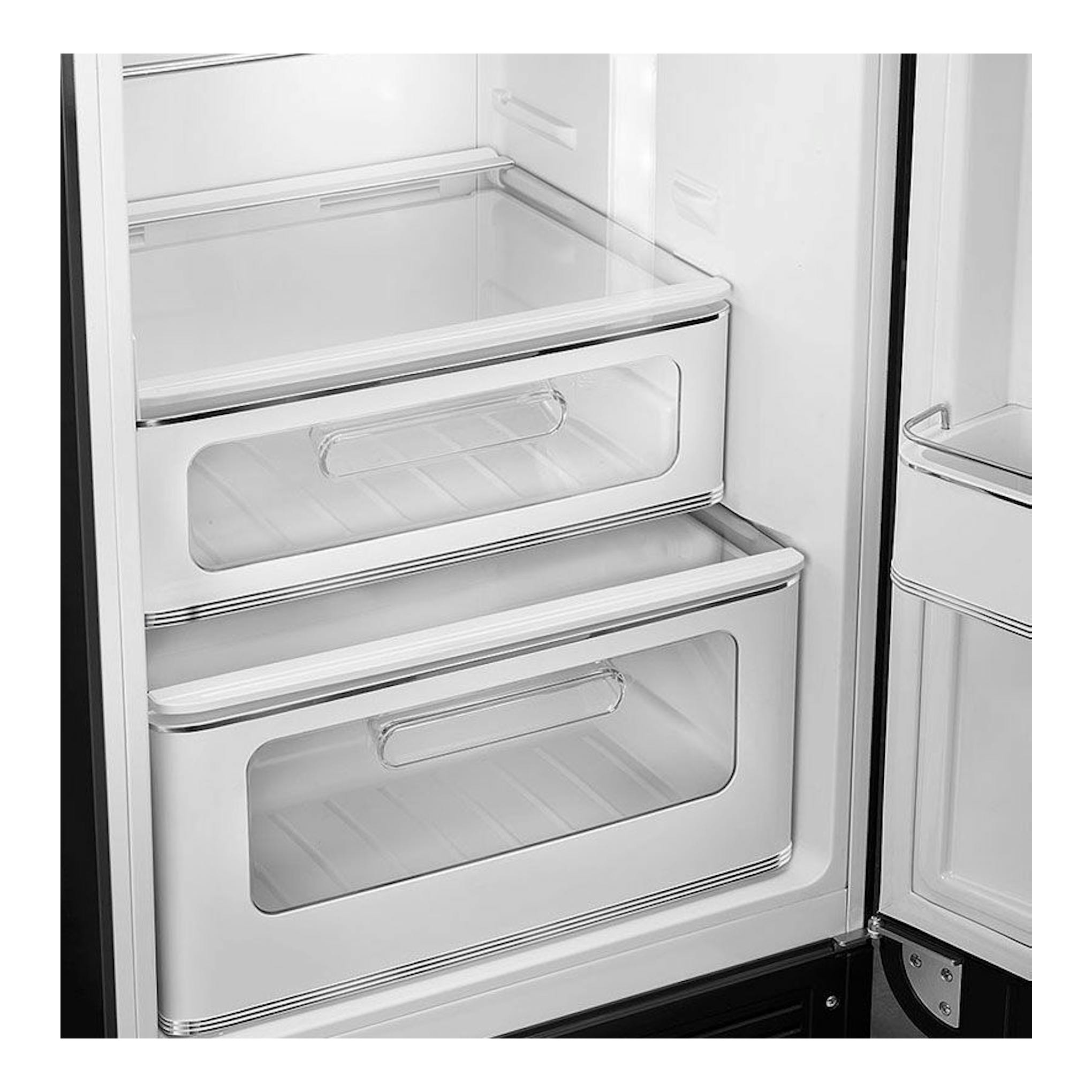 Frigorífico Smeg FAB30RBL5, interior en blanco con dos cajones transparentes, vista frontal en primer plano.
