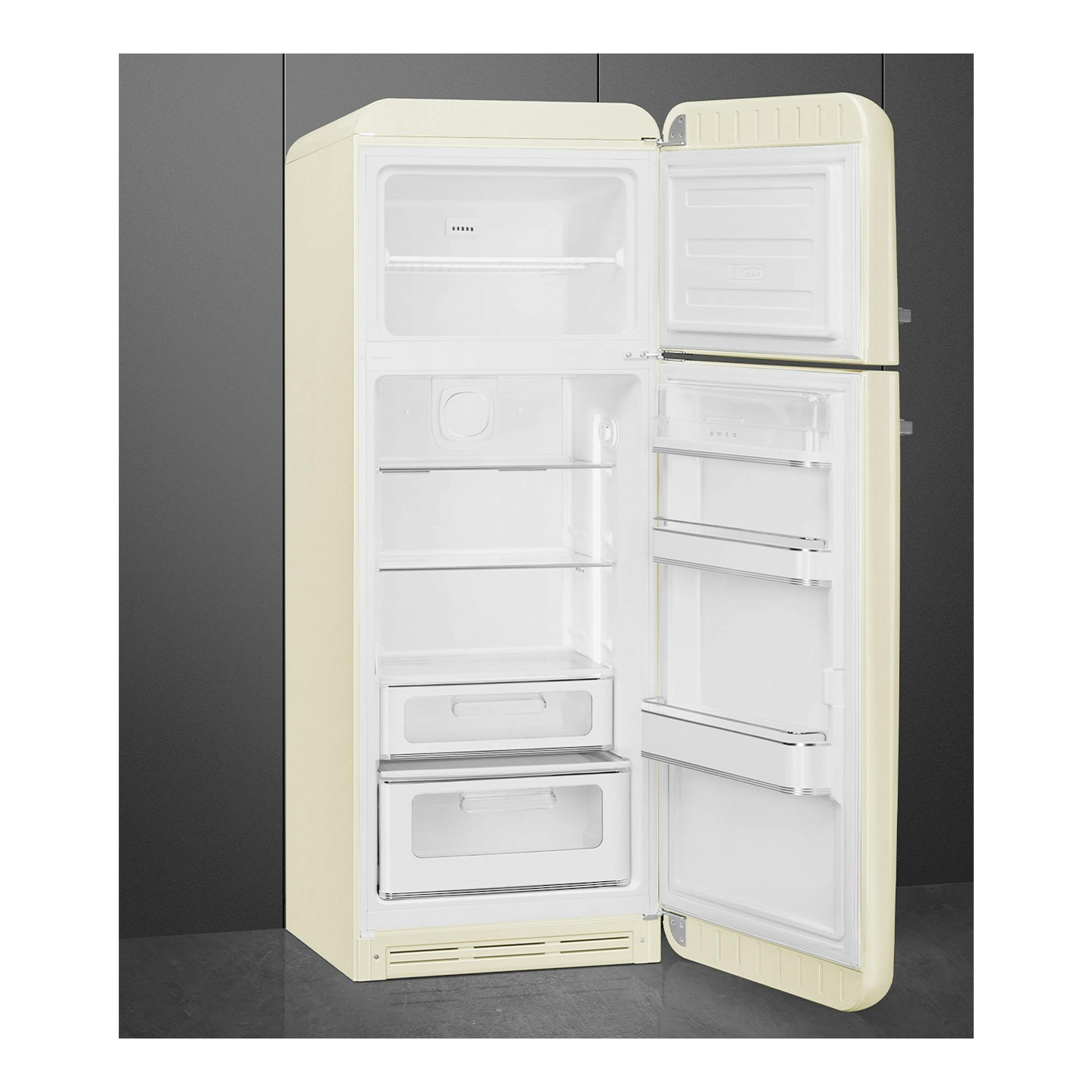 Frigorífico Smeg FAB30RCR6 crema, vista frontal con puertas abiertas, interior visible.