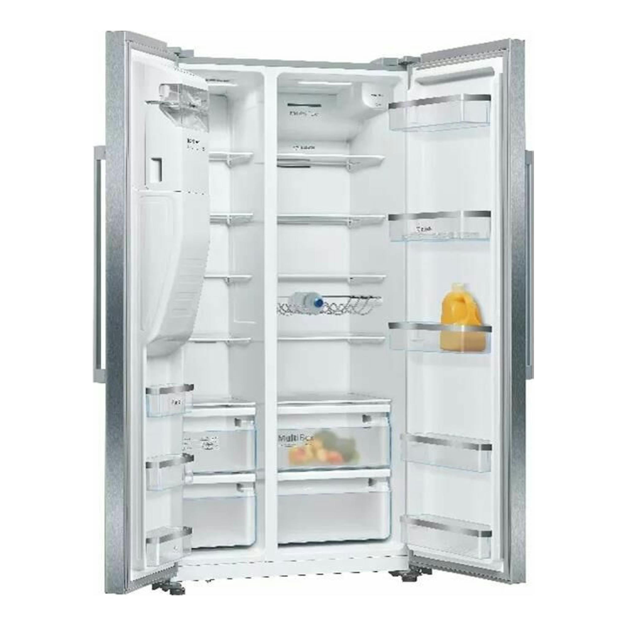 Frigorífico americano Bosch KAD93AIEP inox, vista frontal abierta, con interior blanco y baldas vacías.