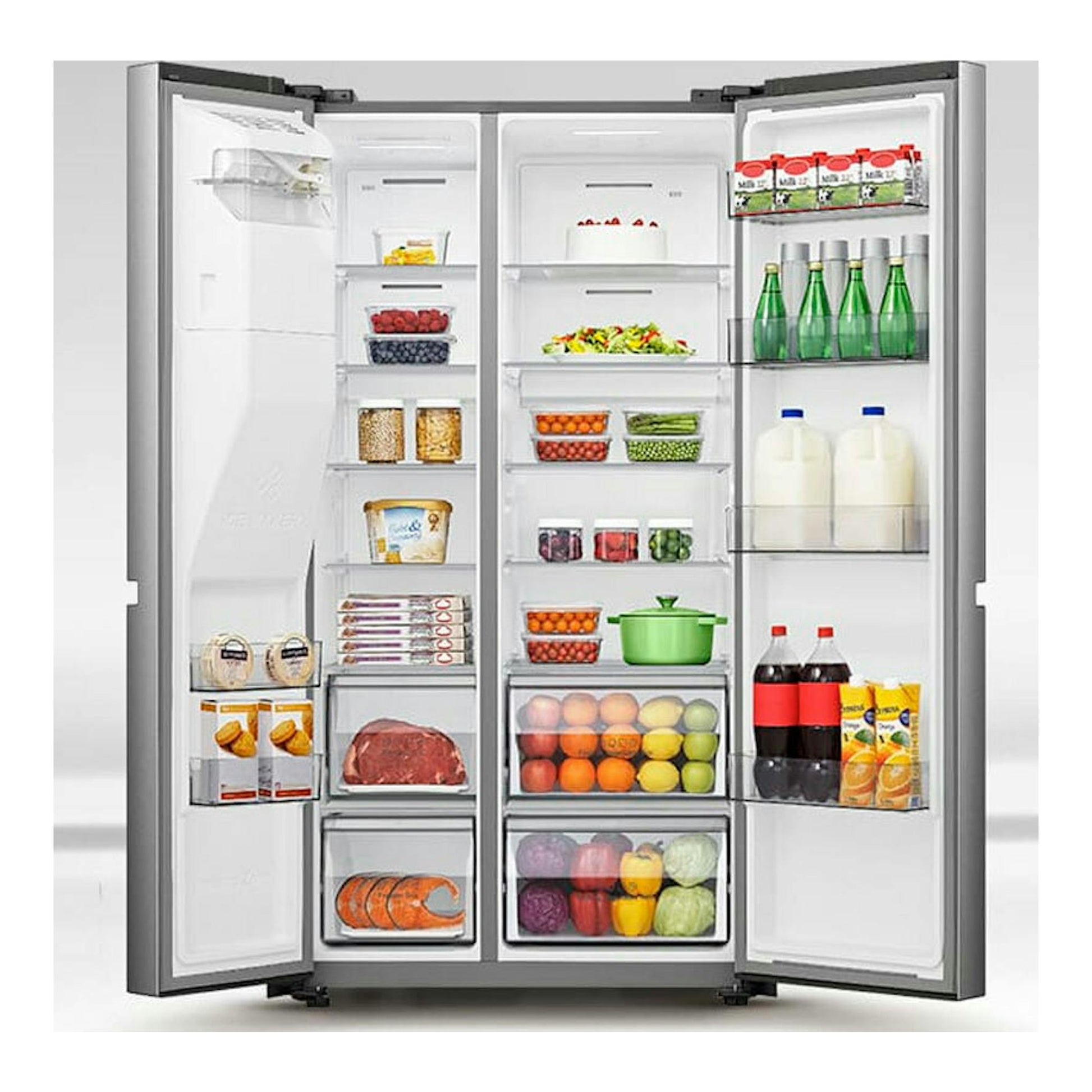 Frigorífico americano Hisense RS818N4IIE1 inox, abierto en vista frontal, con estantes y cajones llenos.