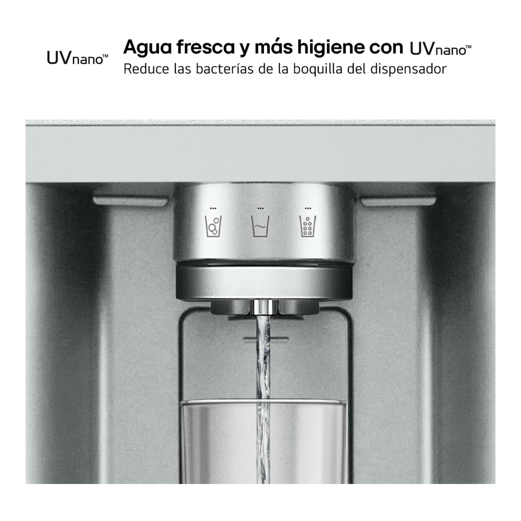 LG GMG861MBAE: dispensador de agua inoxidable en vista frontal con vaso bajo el grifo y texto UVnano.
