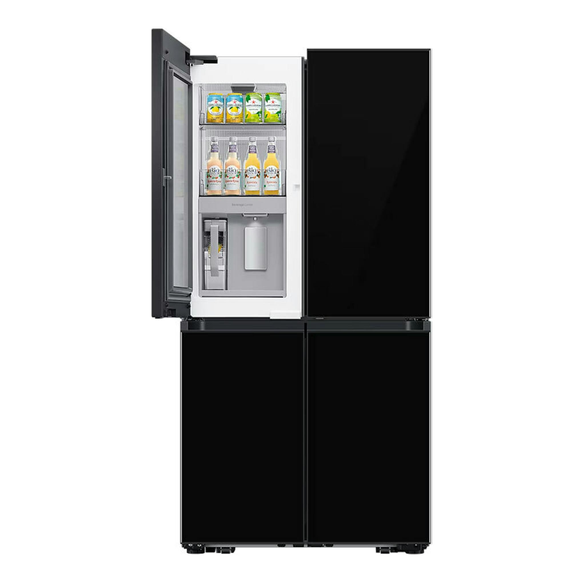Frigorífico americano Samsung RF65DB970E22EF negro, puerta izquierda abierta y compartimentos con bebidas.