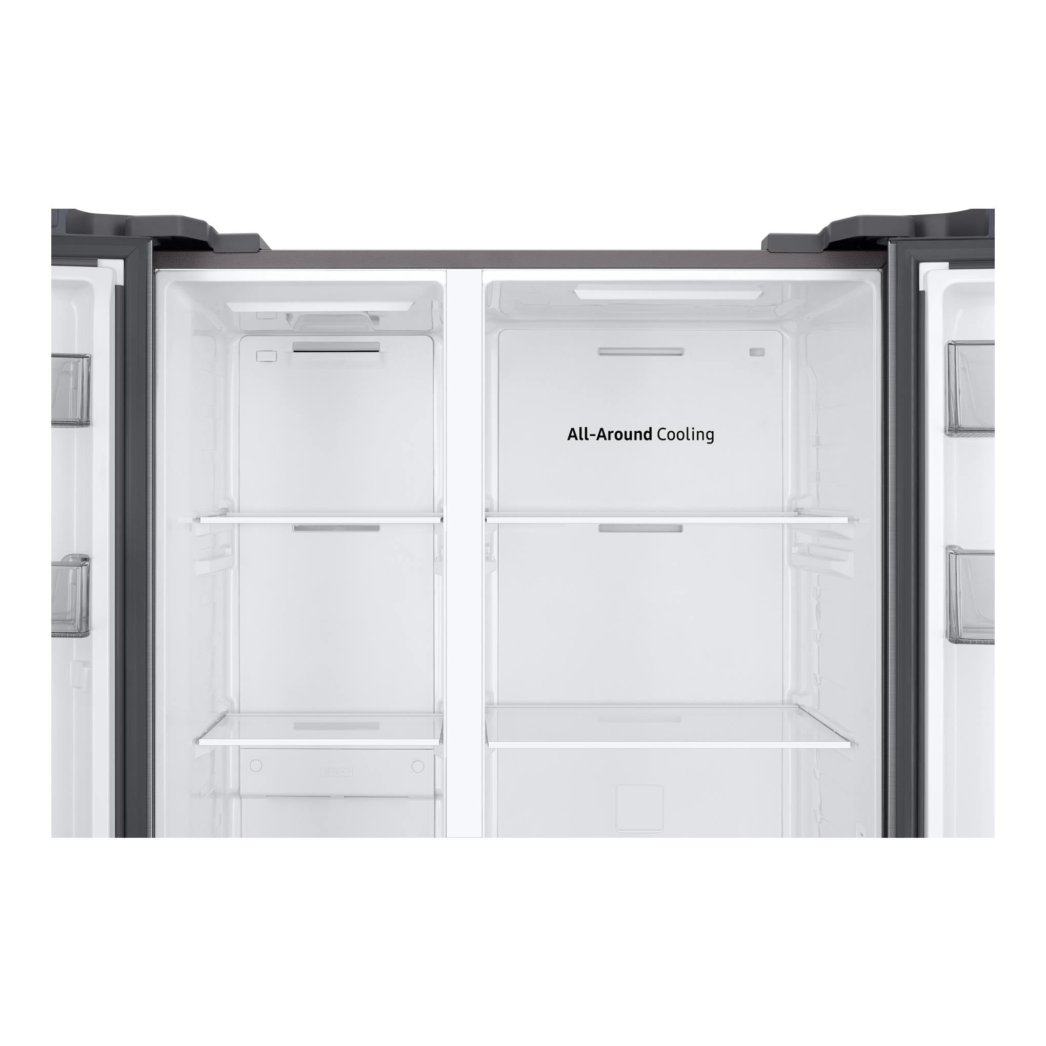Samsung RS57DG400EM9EF, frigorífico americano abierto en vista frontal, interior blanco con estantes de cristal.