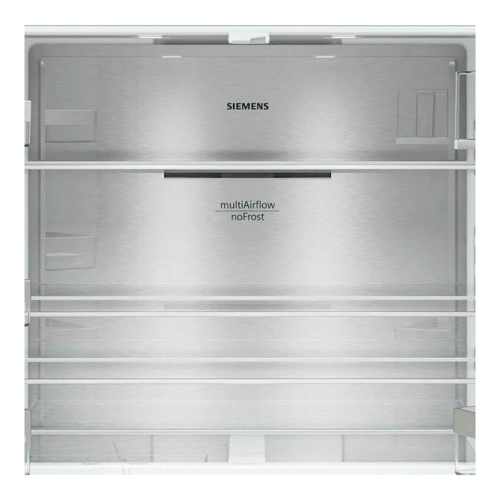 Frigorífico americano Siemens KF96NAXEA gris, vista frontal, con puertas de acero inoxidable.
