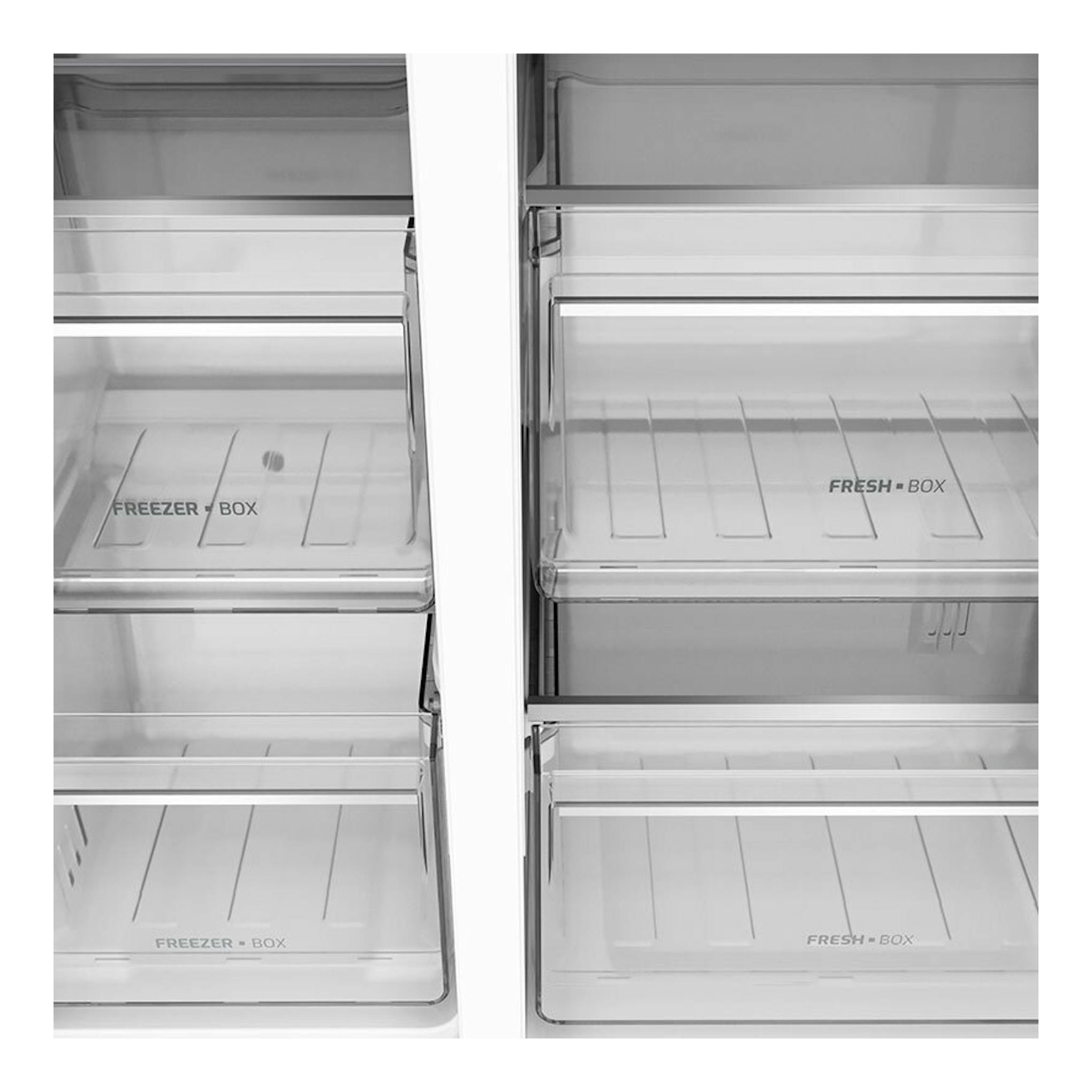 Interior de frigorífico americano Teka RLF74930SS en inox, con cajones Freezer Box y Fresh Box.