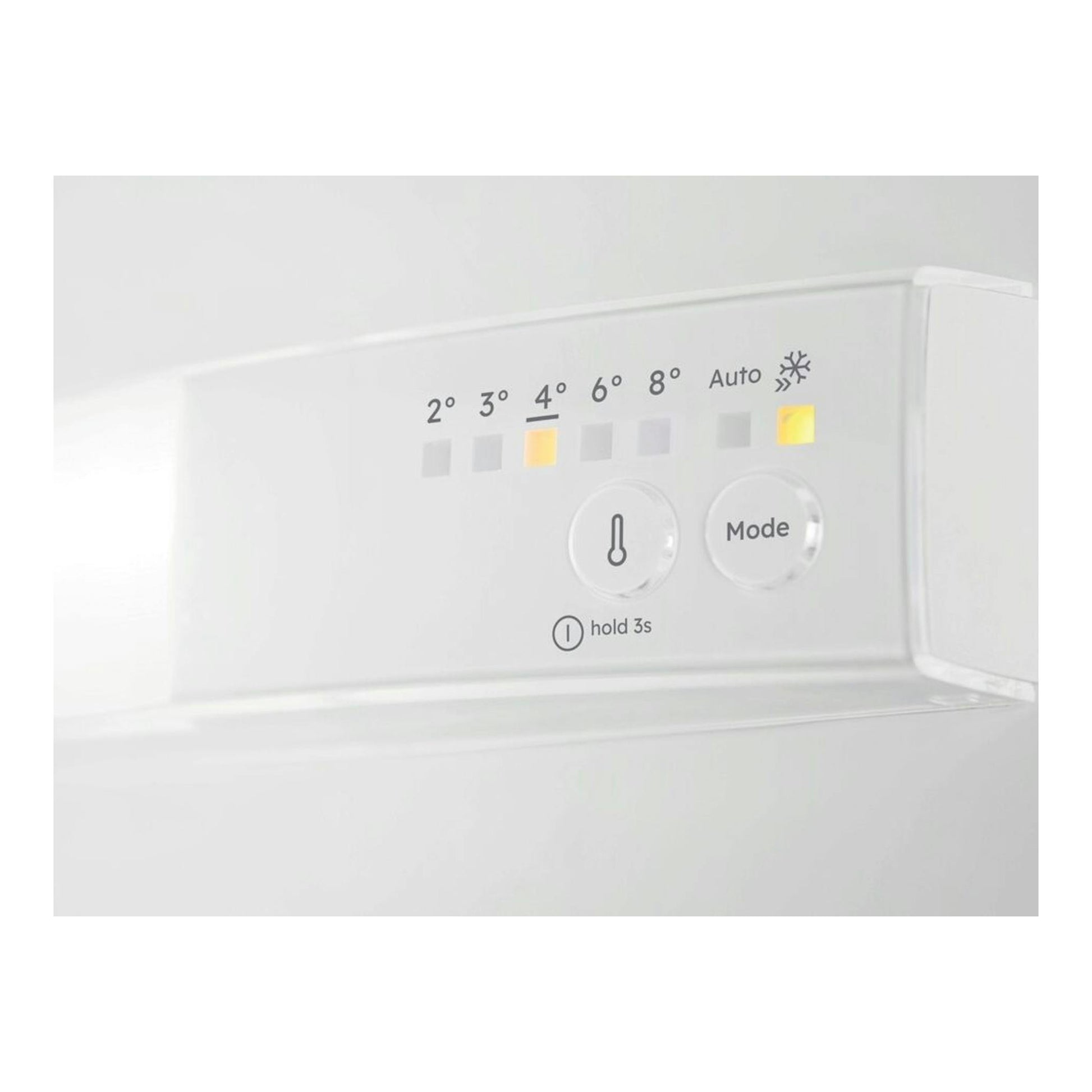 Panel frontal blanco de frigorífico Electrolux LNA6LE18S, con selector 2°-8° y botón Mode.