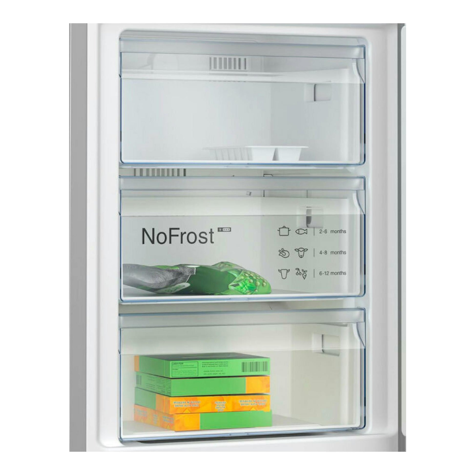Interior de congelador NoFrost de un frigorífico Balay 3KFB664XE Inox, con tres cajones transparentes.