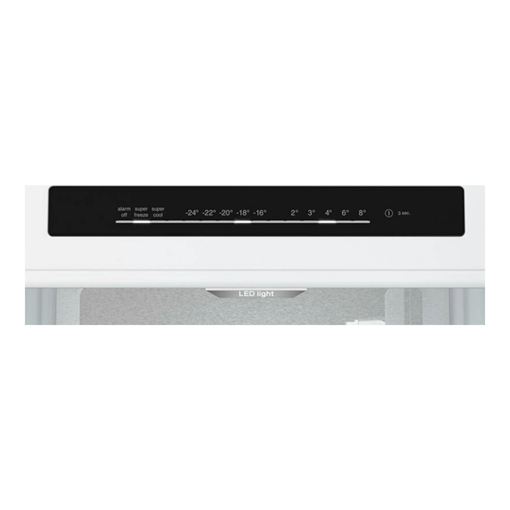 Frigorífico combi Balay 3KFC869BI blanco, vista frontal parcial con panel de control negro y display LED.