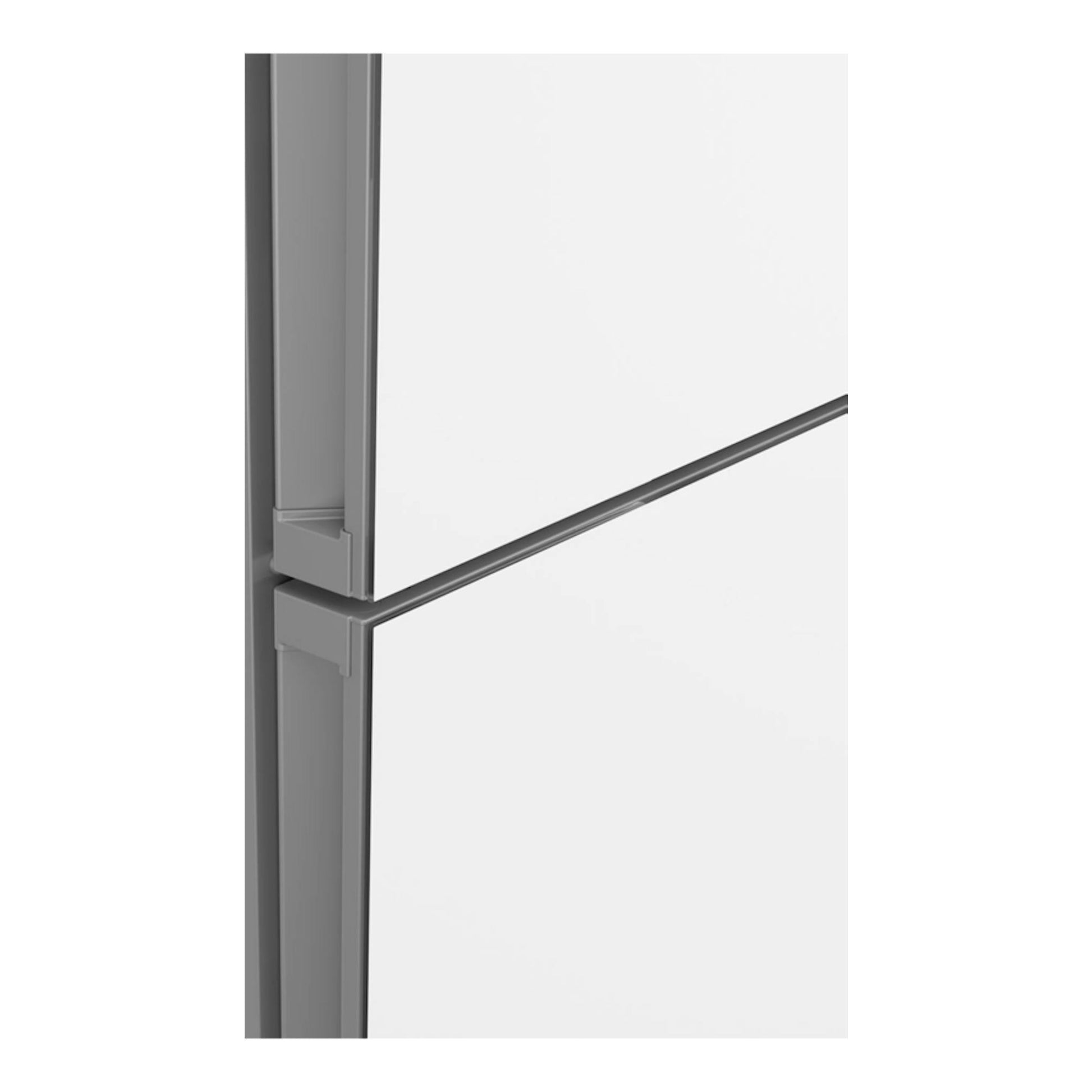 Frigorífico combi Balay 3KFD655BI, primer plano de las puertas blancas y perfil gris.