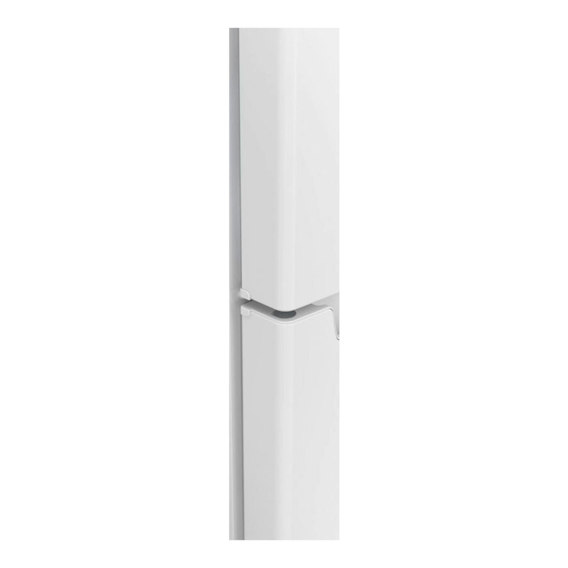 Frigorífico combi Balay 3KFE351WI blanco, detalle en primer plano de las puertas y el tirador.