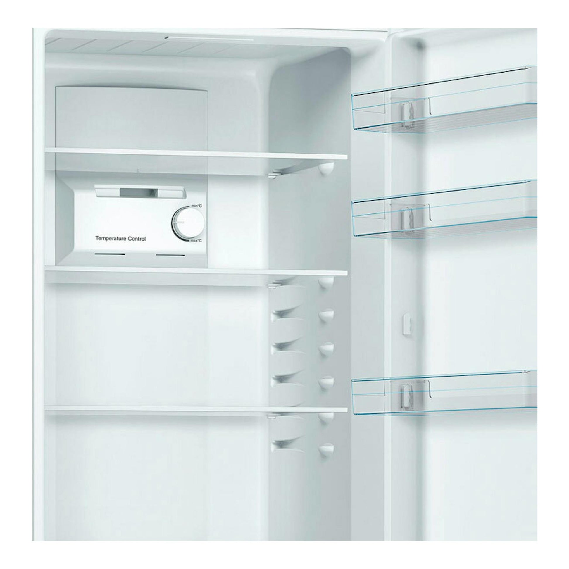 Interior de frigorífico combi Bosch KGN36NWEA blanco, vista frontal con baldas y huecos en la puerta.