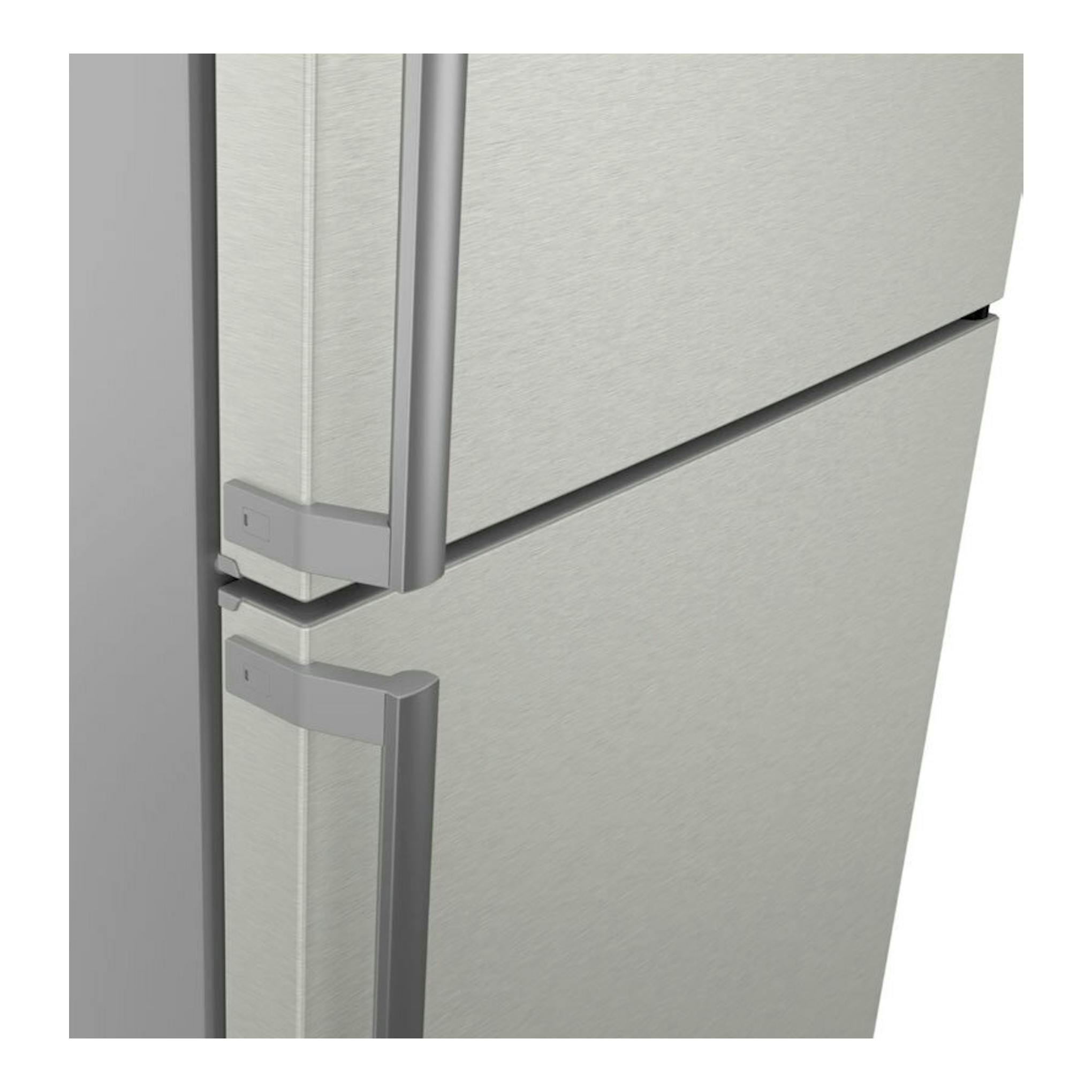 Frigorífico combi Bosch KGN36VIBT inox, vista frontal parcial de dos puertas.