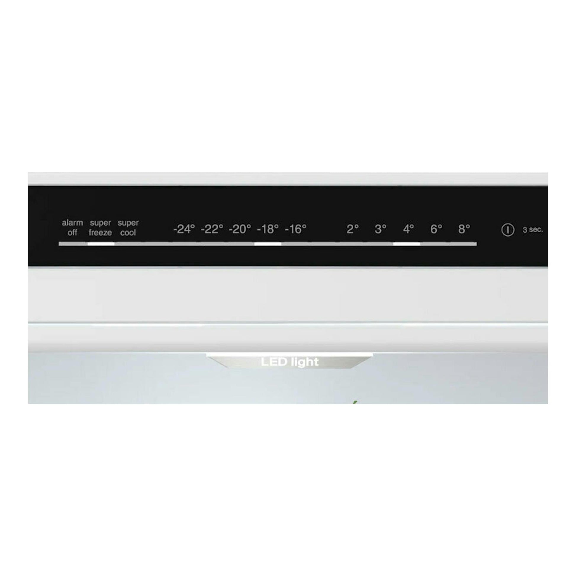 Vista frontal del panel de control de un frigorífico combi Bosch KGN392LAG inox, con display LED y temperaturas.
