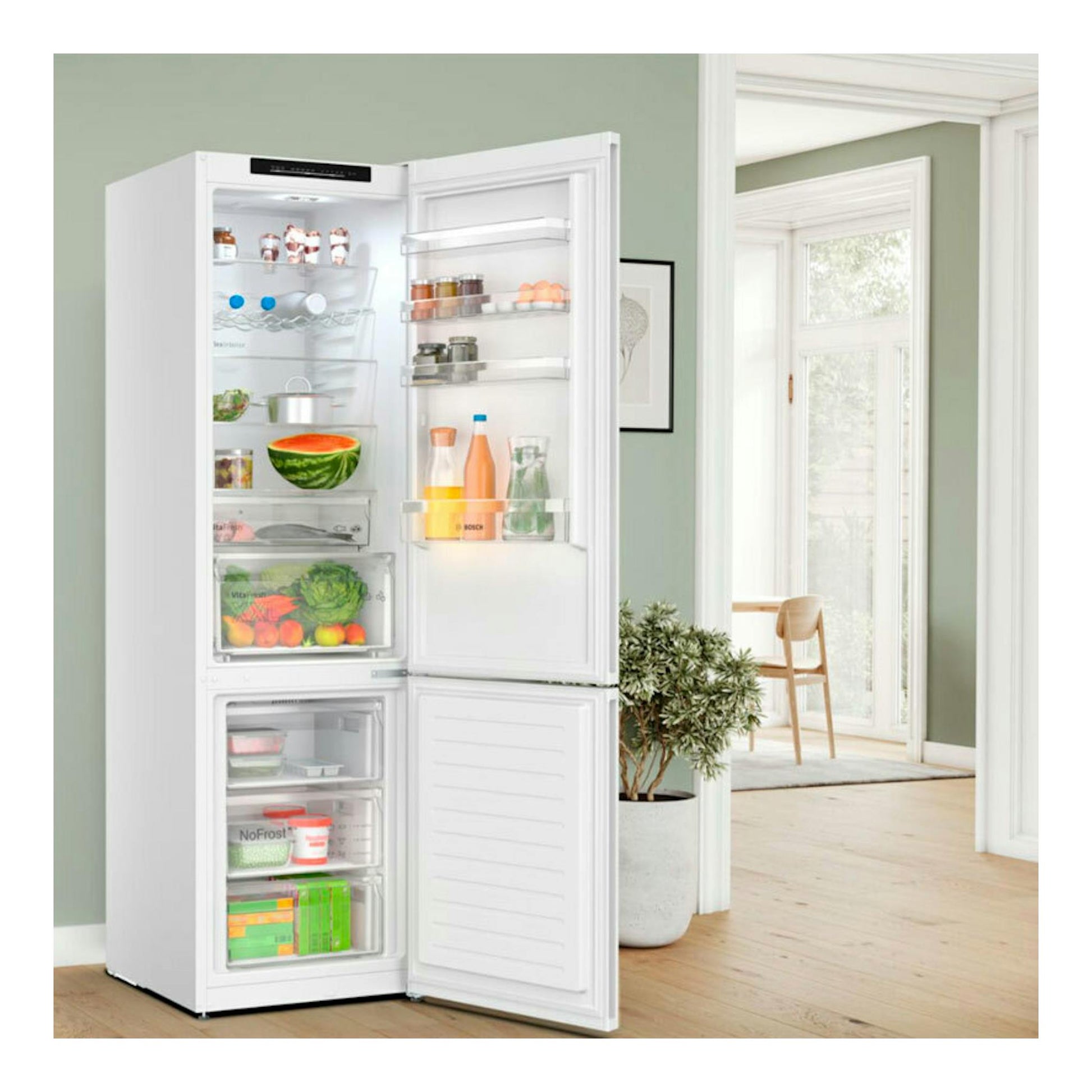 Frigorífico combi Bosch KGN392WCF blanco, vista frontal con puertas abiertas y compartimentos visibles.