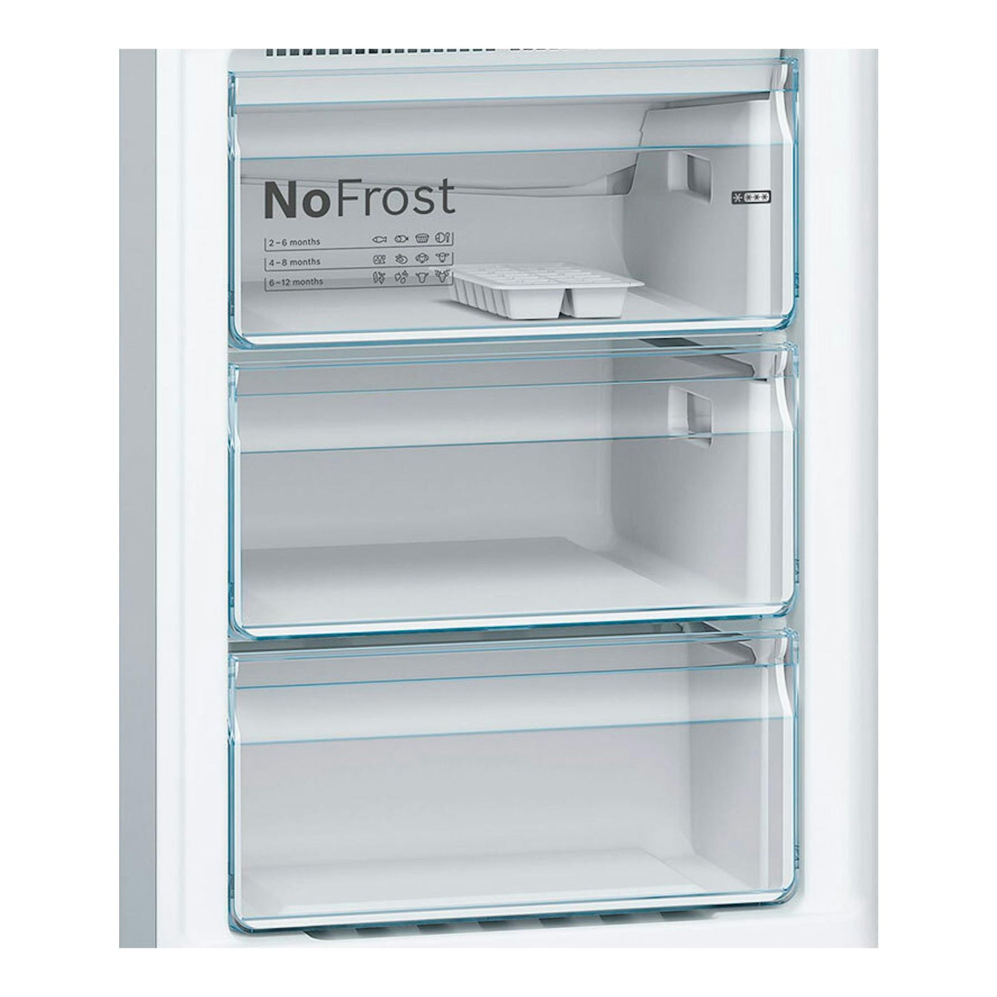 Interior del congelador Bosch KGN39VIDB, con tres cajones transparentes y vista frontal.
