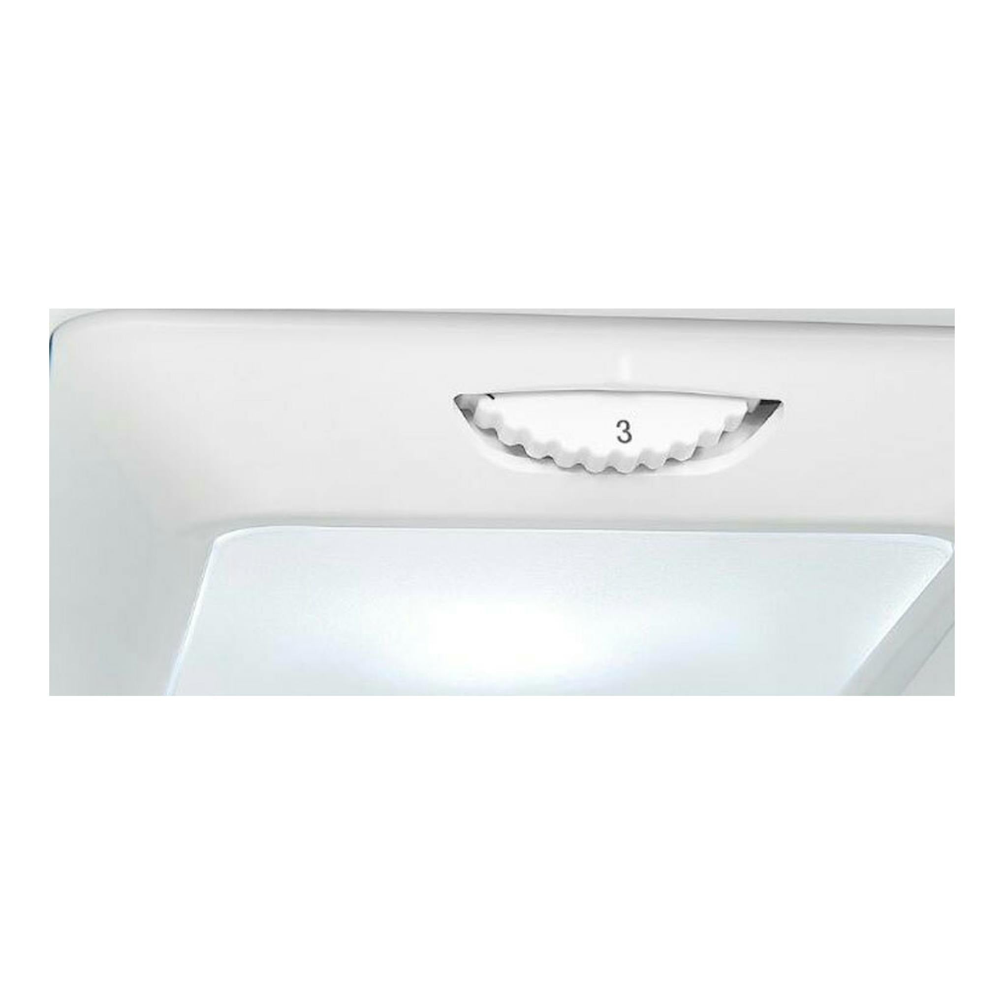 Interior de frigorífico combi Exquisit KGC265-70-H-WS-010E blanco, con luz y mando de temperatura.