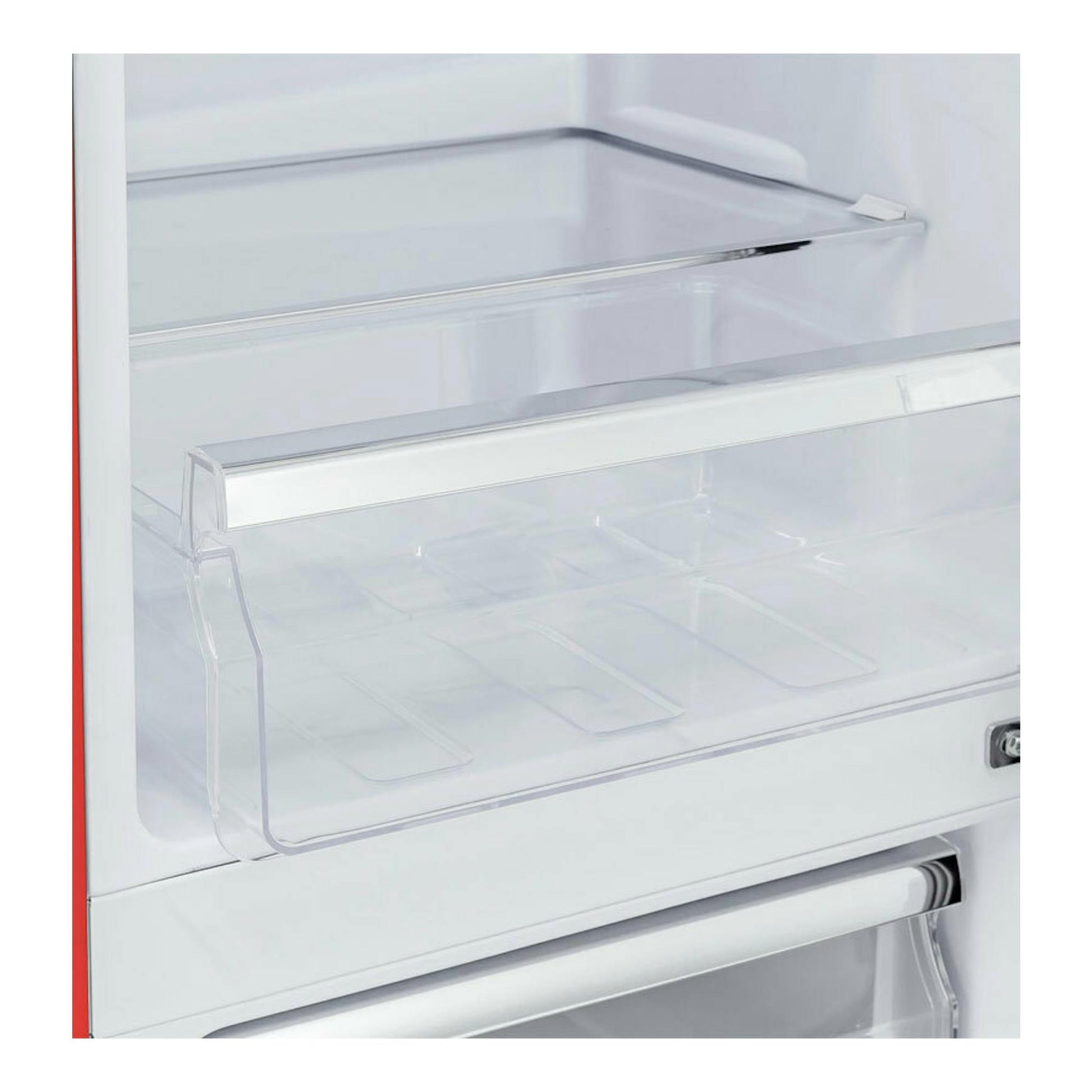 Frigorífico combi Exquisit RKGC250-70-H-160E rojo, vista interior frontal con cajones y baldas transparentes.