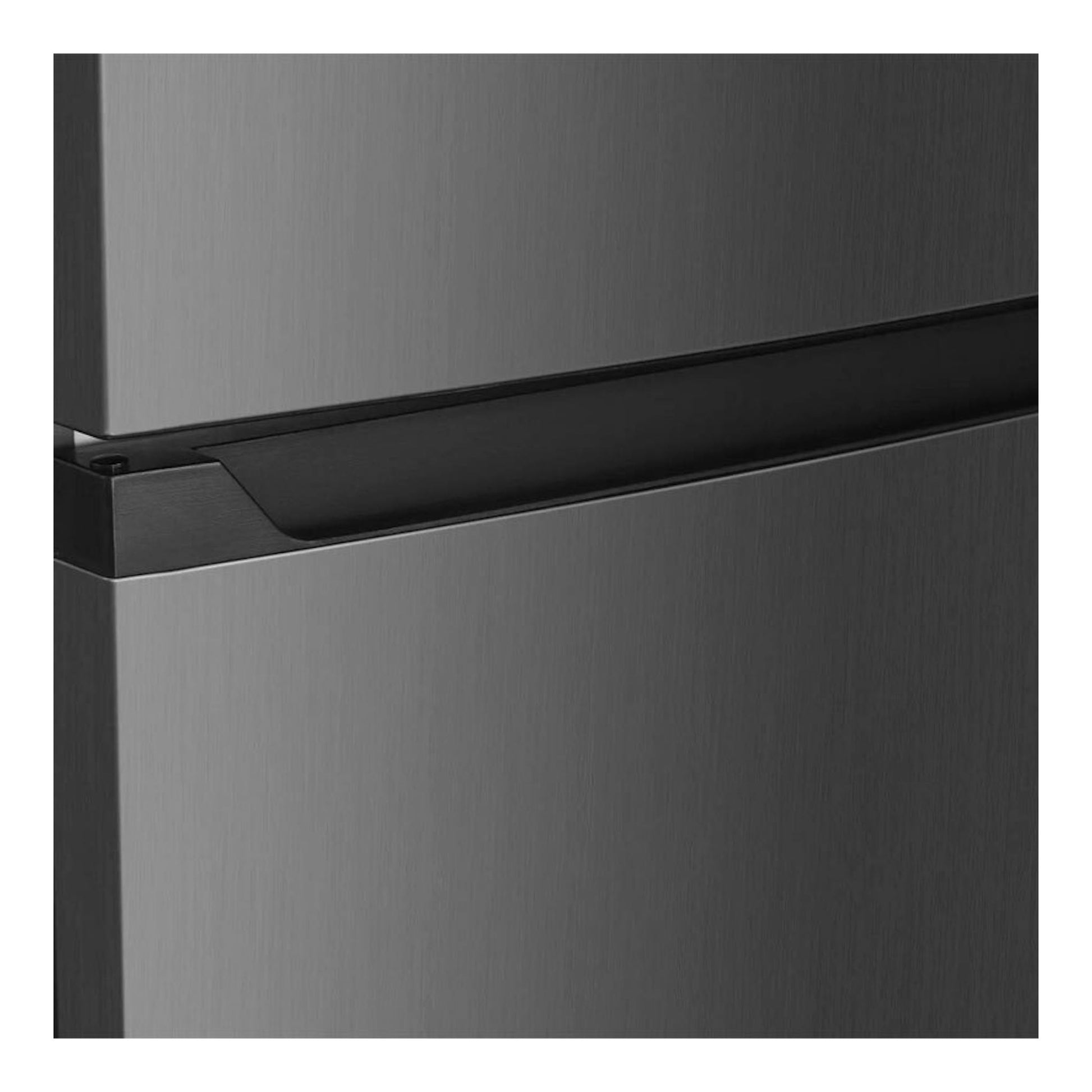Frigorífico combi Fagor 3FFK-5527X en inox, vista frontal en detalle del cierre y la puerta.