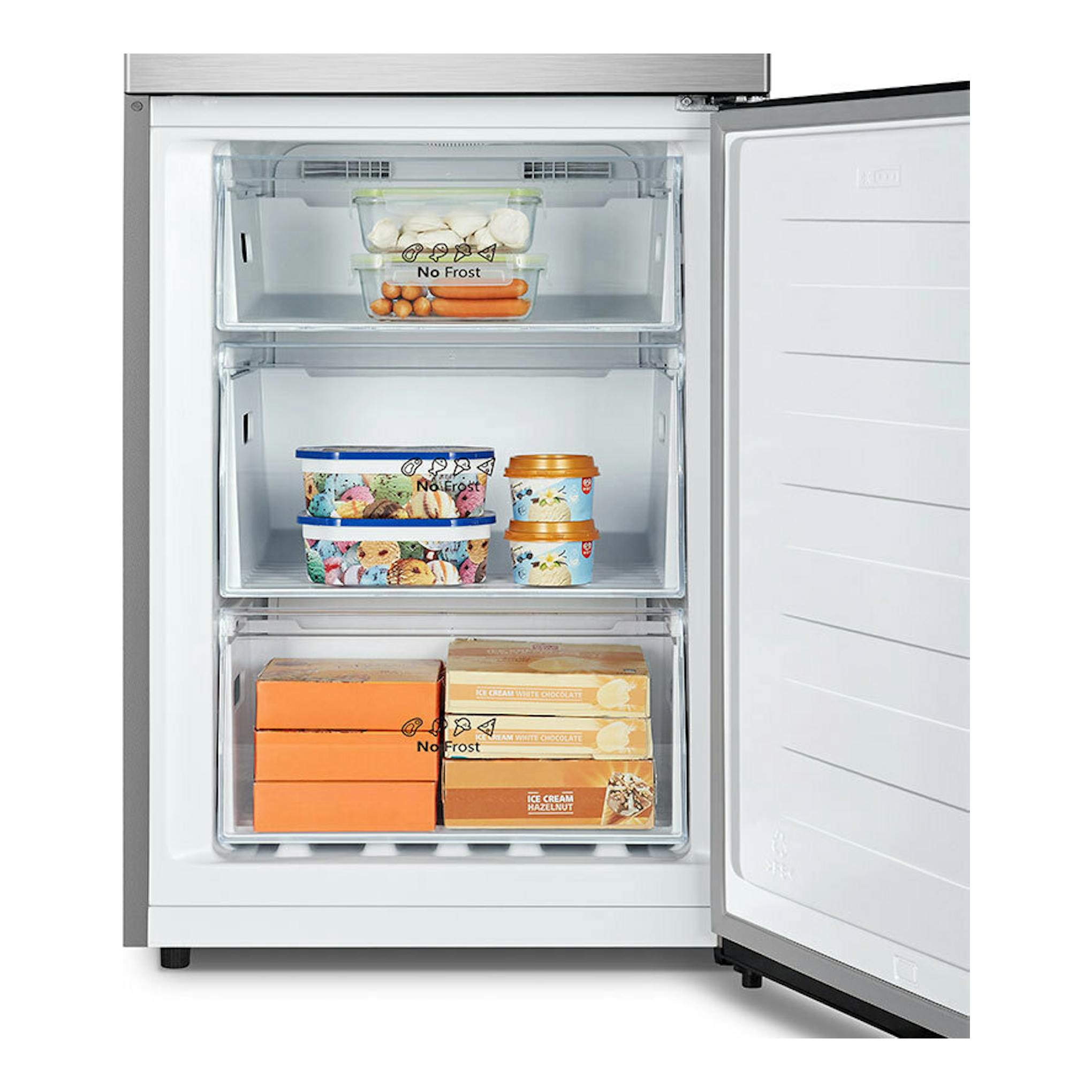 Frigorífico combi Hisense RB390N4CCD inox, vista frontal con la puerta abierta e interior del congelador con cajones.