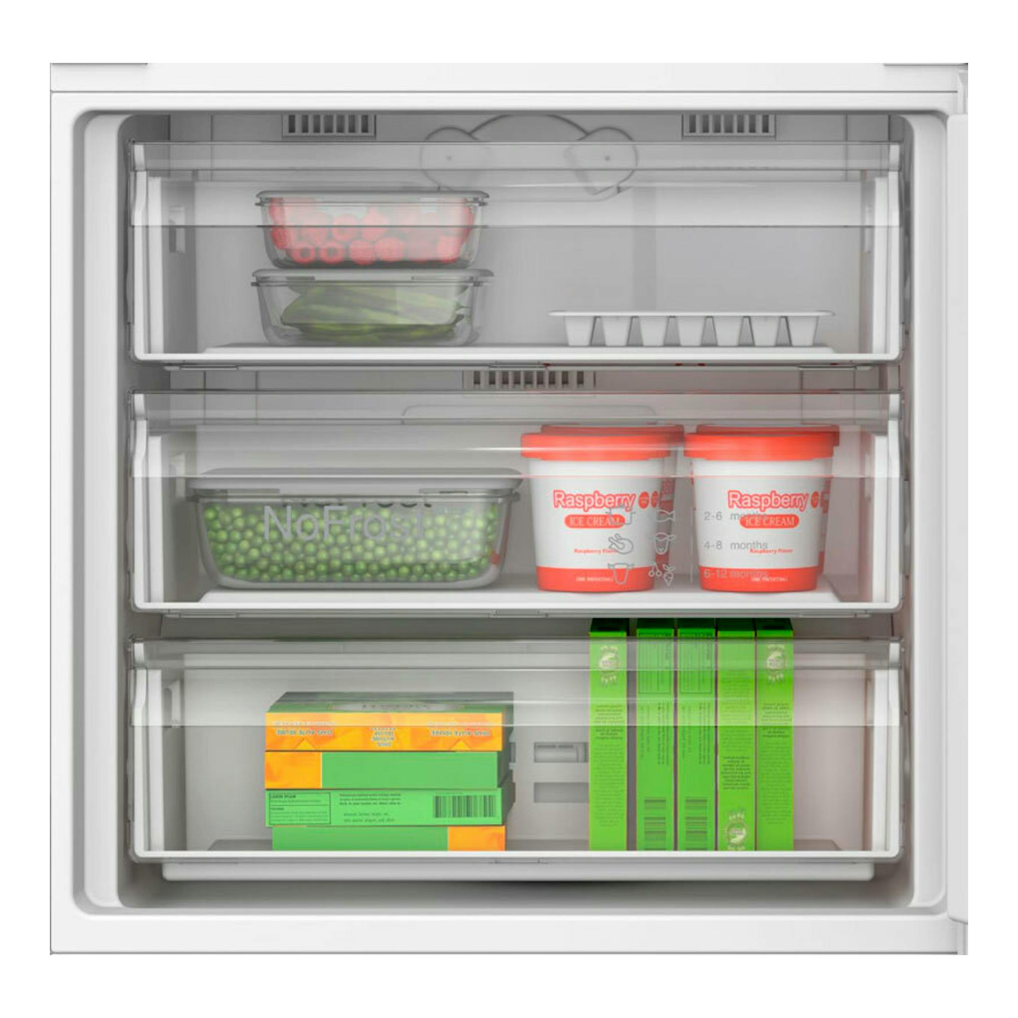 Interior de frigorífico combi integrable Bosch KBN96VSE0, vista frontal, con cajones y alimentos.