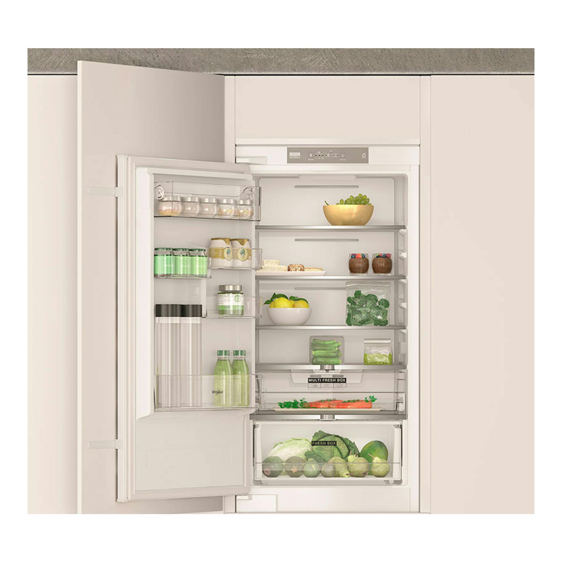 Frigorífico combi integrable Whirlpool WHC18 T323, vista frontal abierta, interior blanco con estantes y cajones.