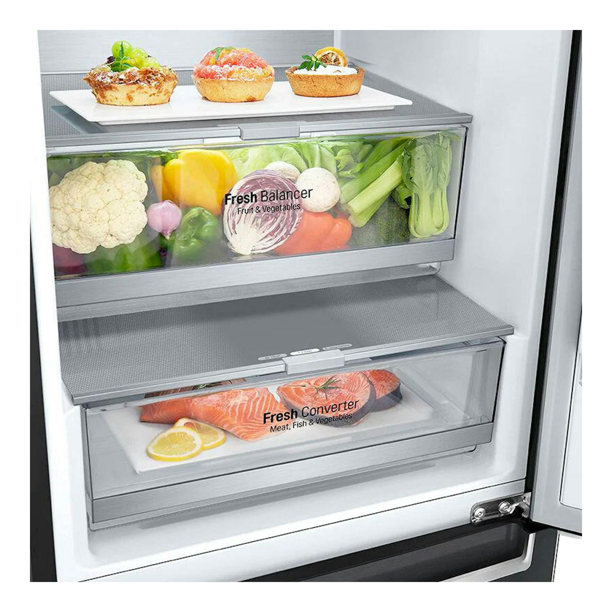 Interior frontal de frigorífico LG GBB92MCB1P negro, con cajones Fresh Balancer y Fresh Converter.