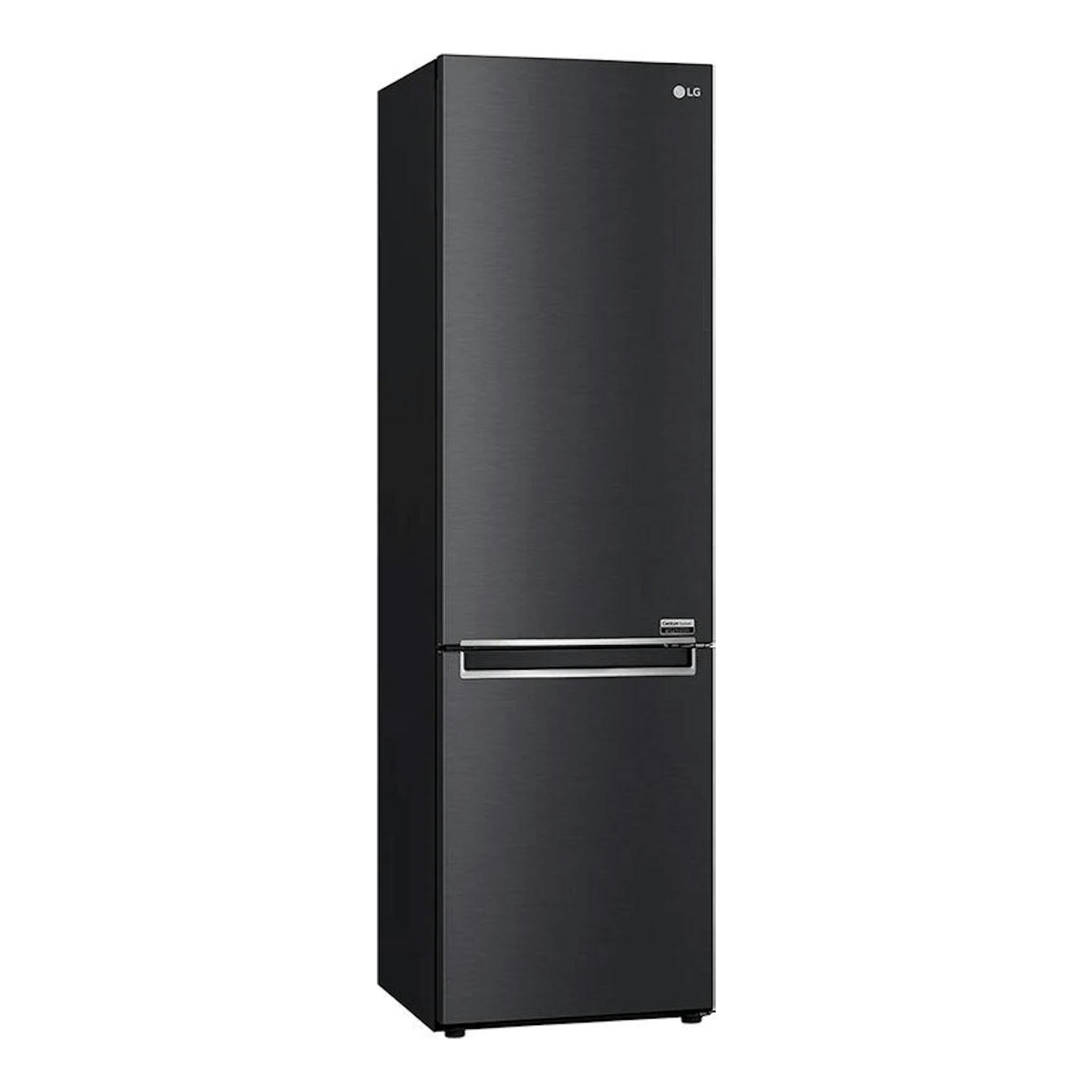 Frigorífico combi LG GBB92MCB1P negro, vista frontal, con asa horizontal y congelador inferior.