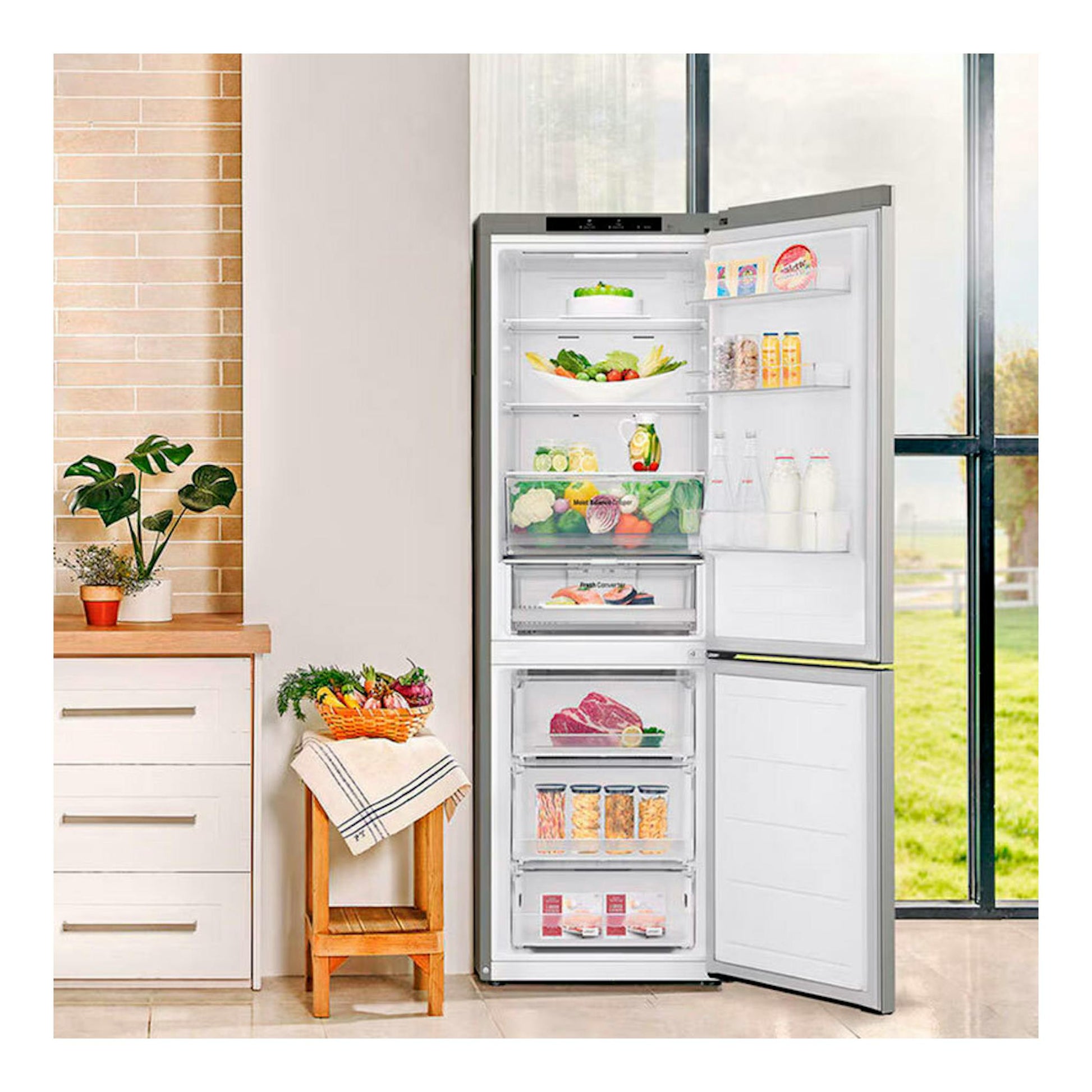 Frigorífico combi LG GBV3100APY inox, vista frontal con puertas abiertas y compartimentos interiores visibles.