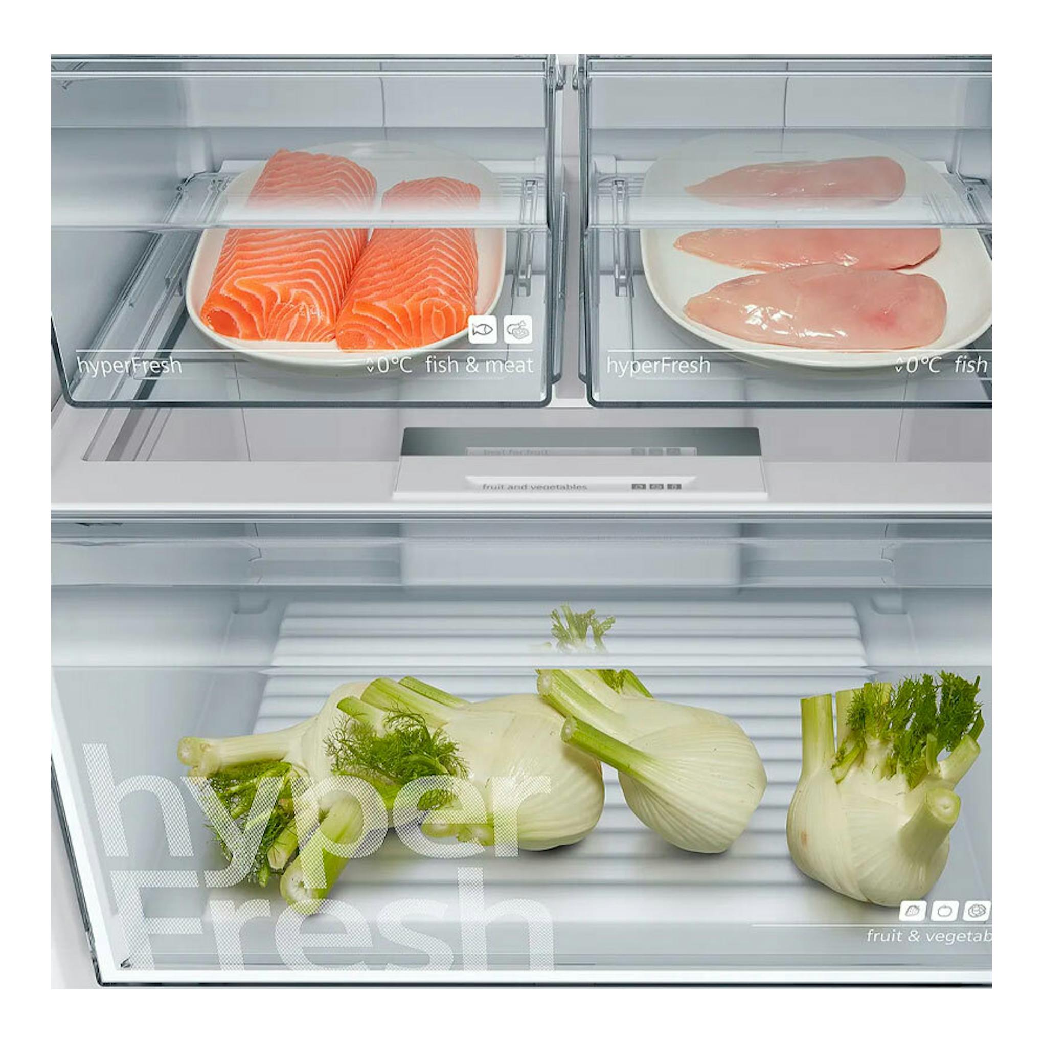 Interior de frigorífico combi Siemens KG36NXIEA Inox con cajones hyperFresh y pescado, carne y verduras.