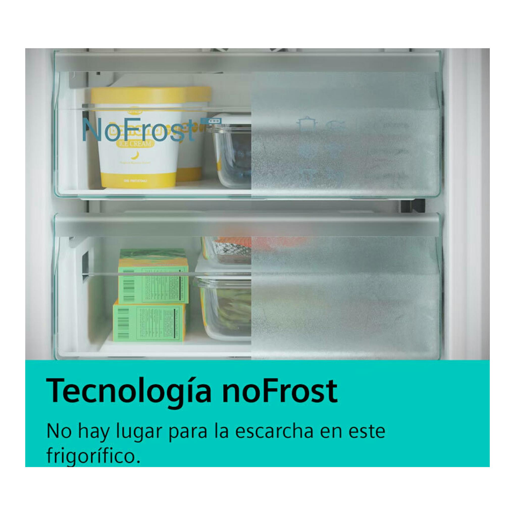 Interior de congelador de un frigorífico Siemens KG39NSBBF con cajones y panel esmerilado noFrost.