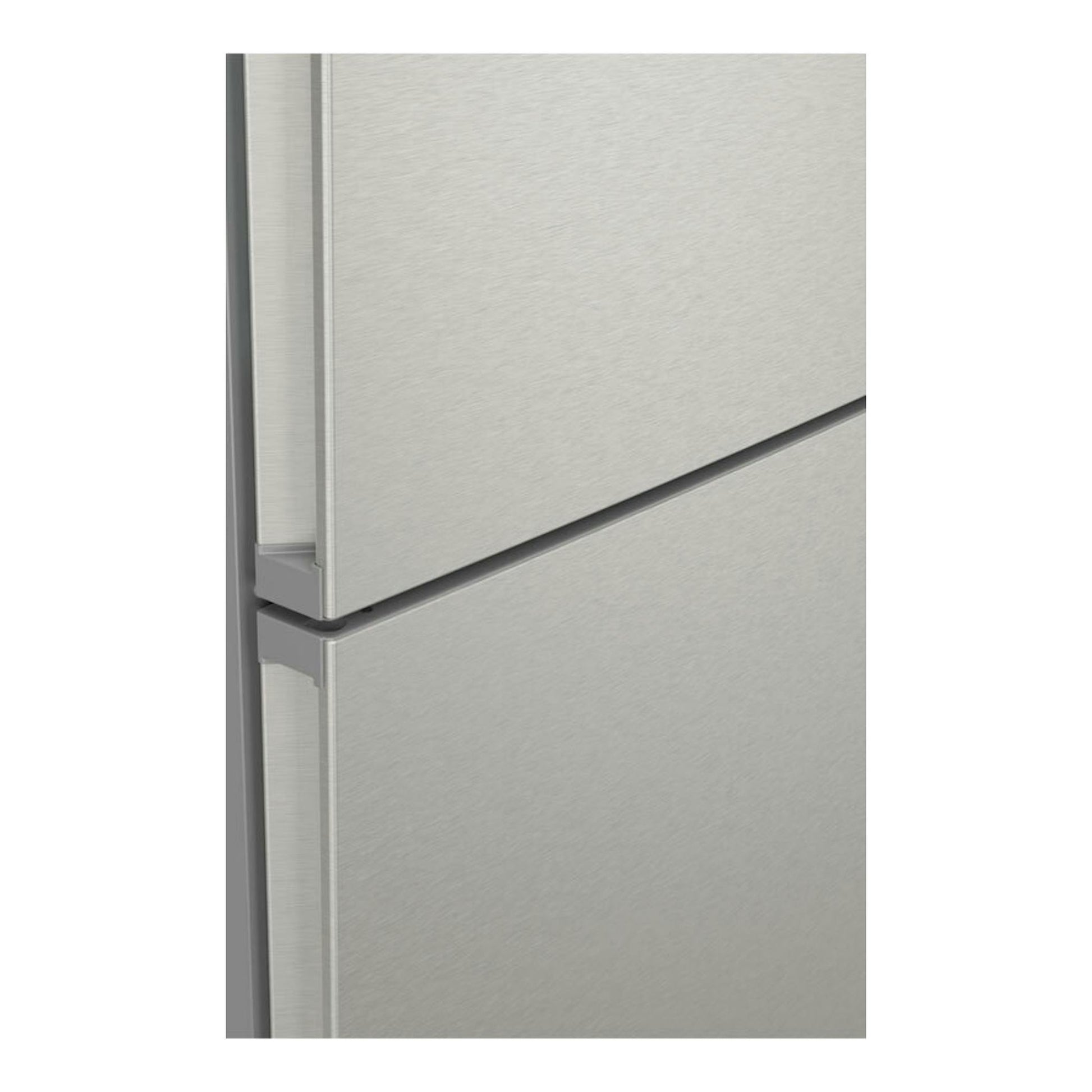 Frigorífico combi Siemens KG49NXIDF inox, vista parcial en primer plano de las puertas.