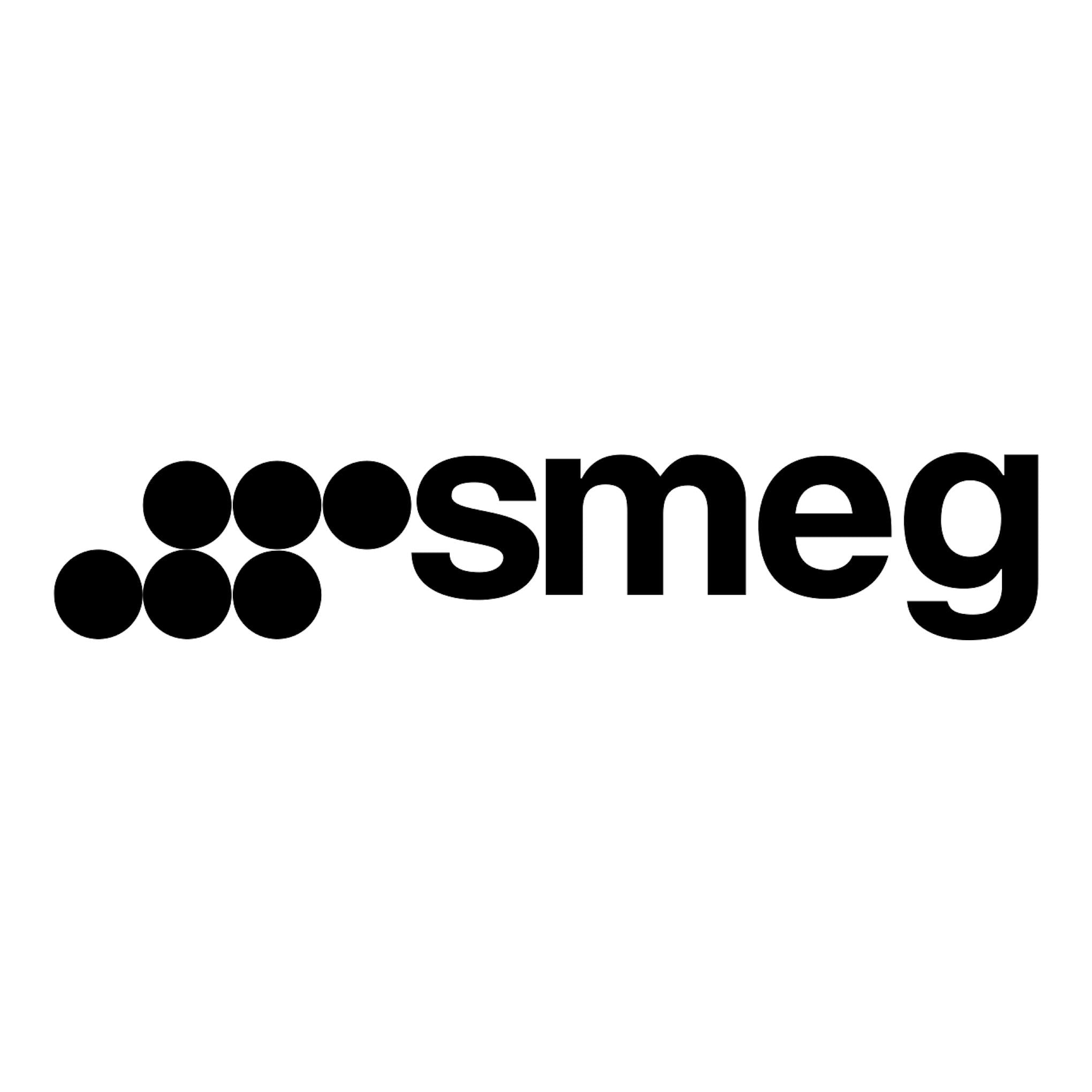 Logotipo de Smeg en negro sobre fondo blanco, vista frontal.