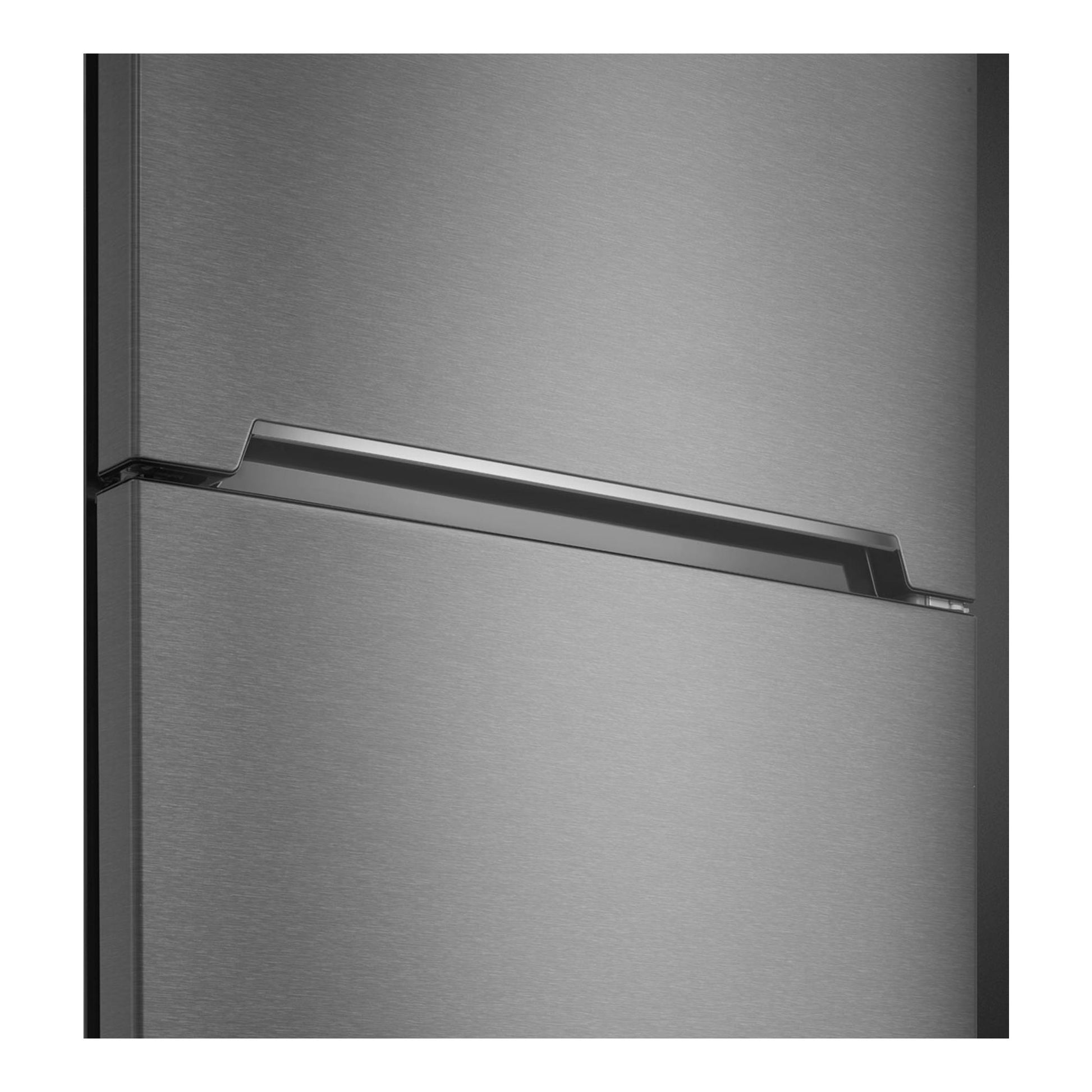 Frigorífico combi Smeg FC48XDNE en inox, vista frontal en primer plano de las puertas y el tirador.