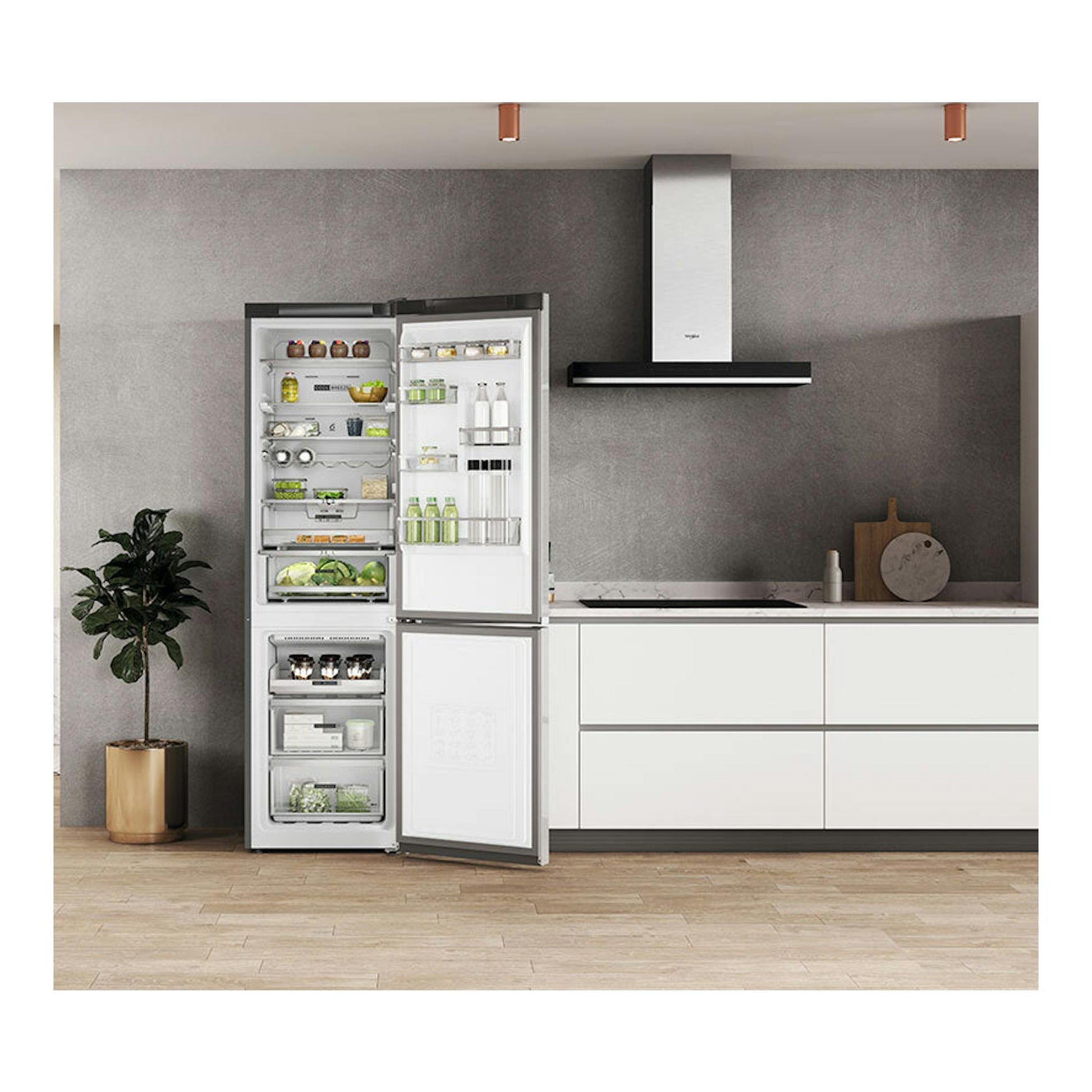 Frigorífico combi Whirlpool W7X94TSX inox, con puertas abiertas, vista frontal en cocina moderna.