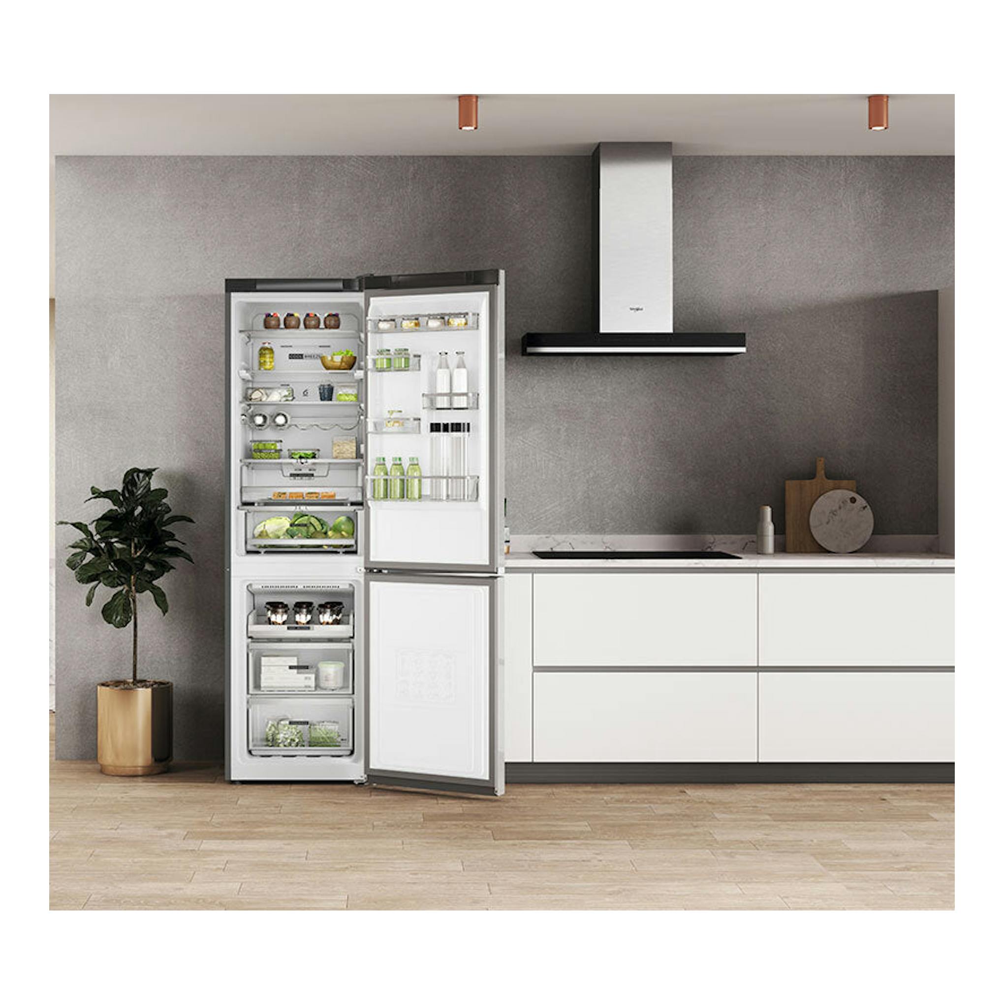 Frigorífico combi Whirlpool W7X94TSX inox, con puertas abiertas, vista frontal en cocina moderna.