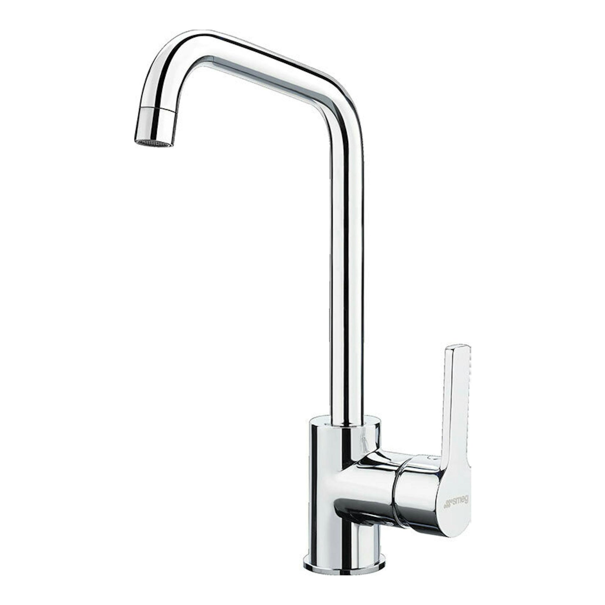Grifo Smeg MI3CR cromado, de un mando, vista frontal en ángulo, con caño alto curvado.