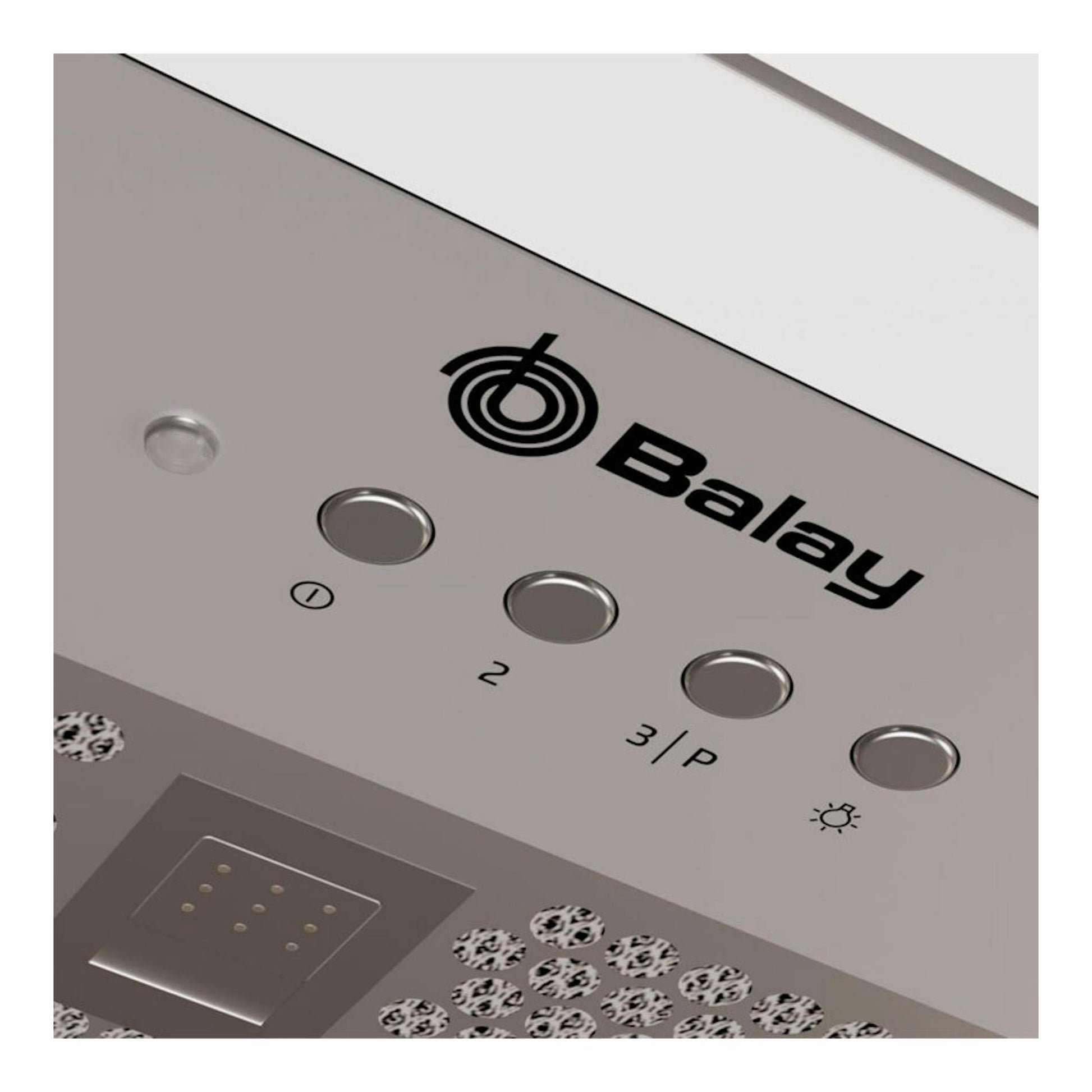 Primer plano en ángulo del panel de control de un grupo filtrante Balay 3BF377EX inox, con botones circulares.