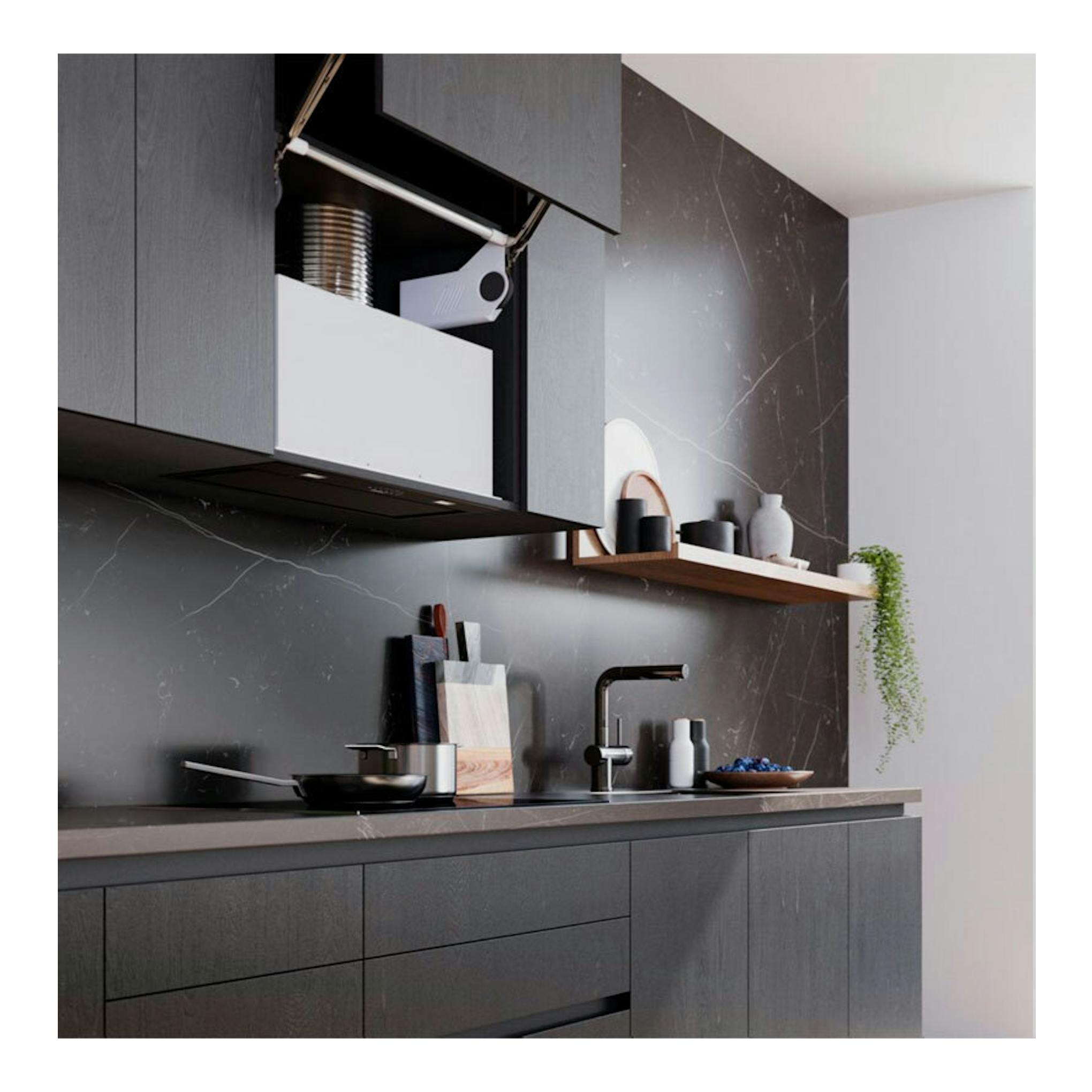 Grupo filtrante Siemens LB78NPC60 de 70 cm, integrado en mueble alto negro, con frontal abatible abierto.